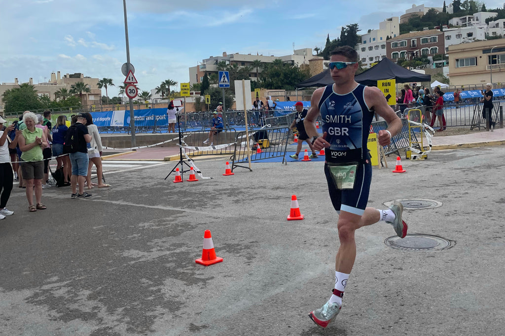 Beau Smith leads the way during the second run at 2023 world duathlon champs.