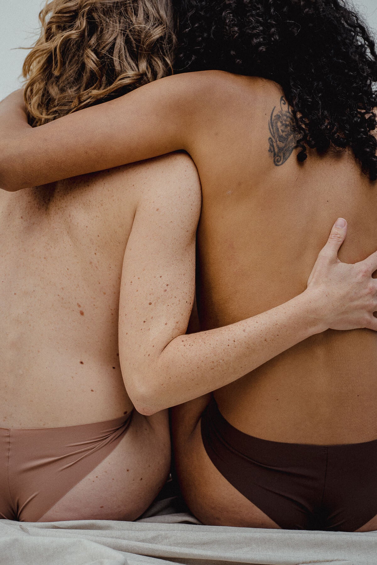 „Love & Diversity“-Fotoproduktion Andrea Kollar Keramikkunst Malerei – diesellerie.com