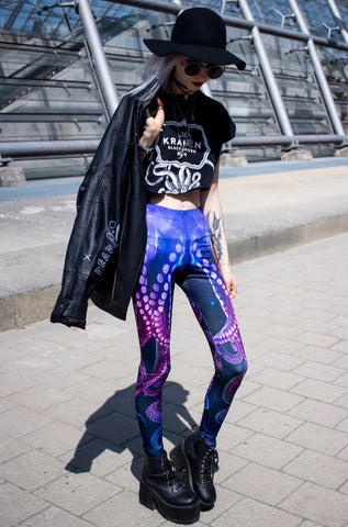 How To Wear Printed Leggings In The Summer