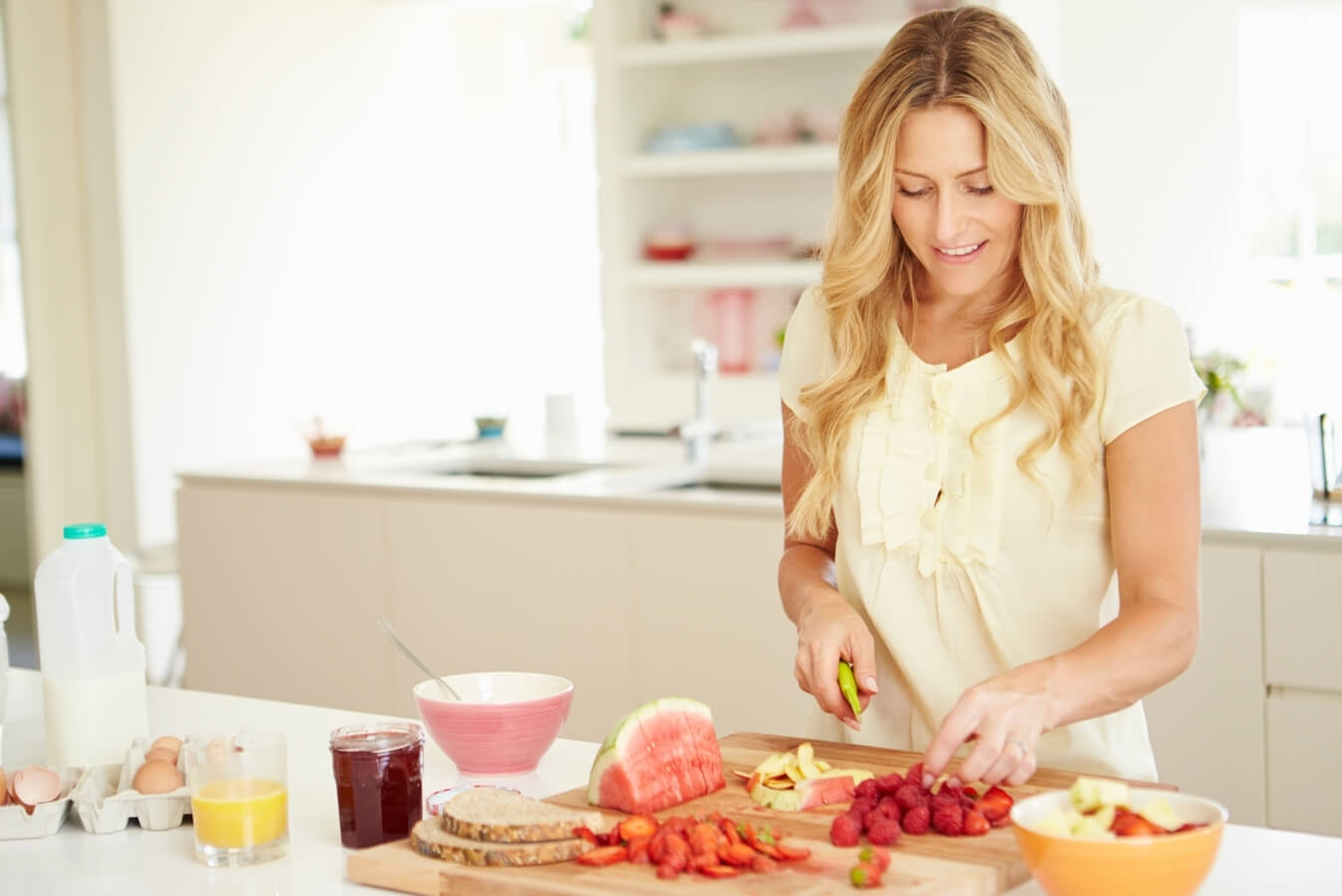 Woman preparing breakfast