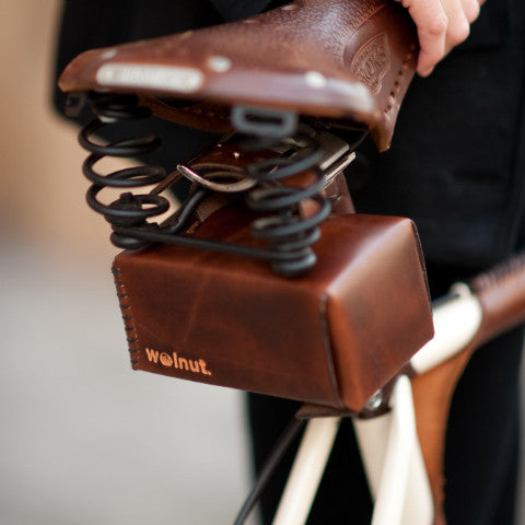 Walnut boxy seat bicycle bag vegetable-tanned leather 