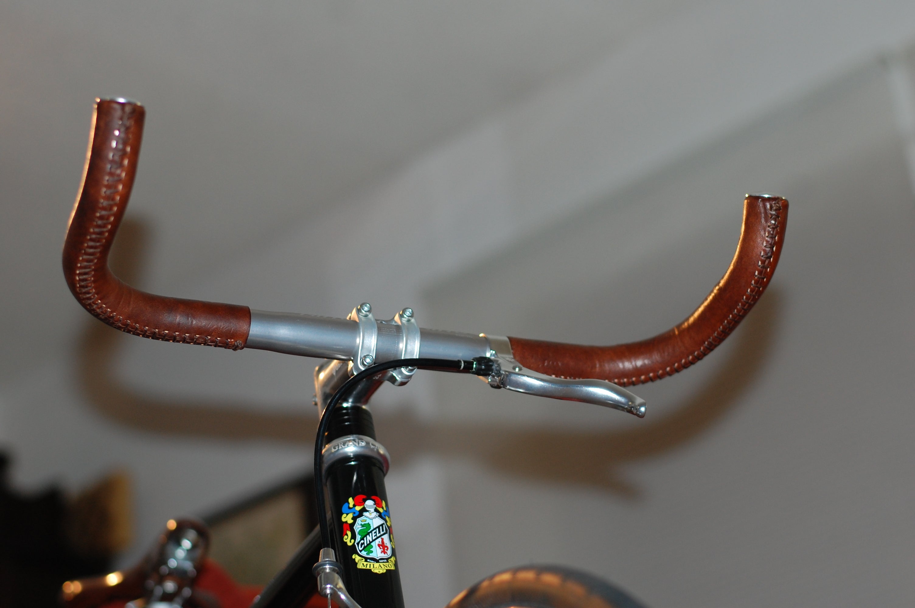 How to Install Bullwhip Braided Leather Bar Wraps on Bicycle Handlebars  (4 Plaits) on Vimeo