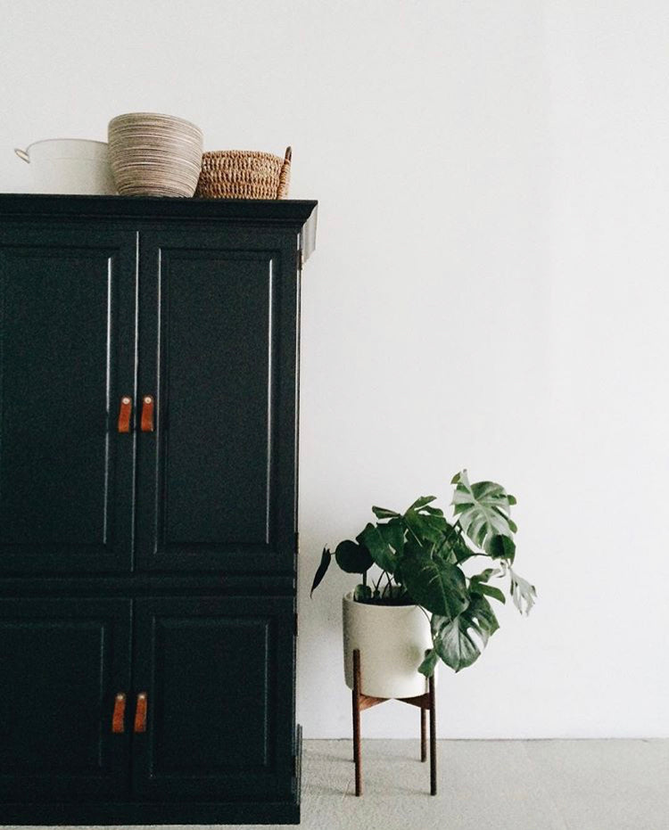 Dark Black Wardrobe with Honey Leather Hawthorne Handles @housetweaking