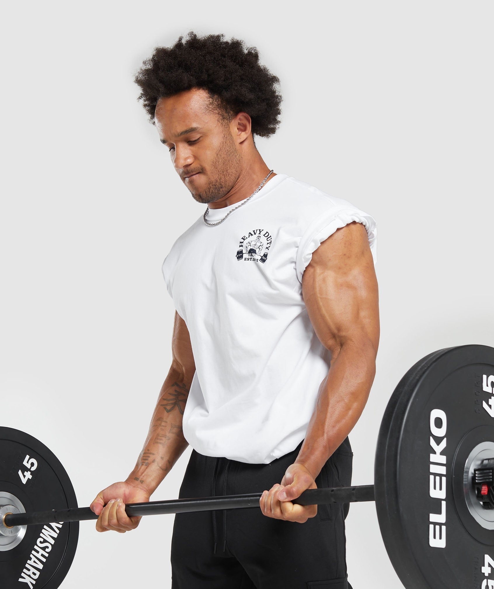 ブルームバーグ New☆残りわずか【GymShark】HEAVY DUTY Tシャツ