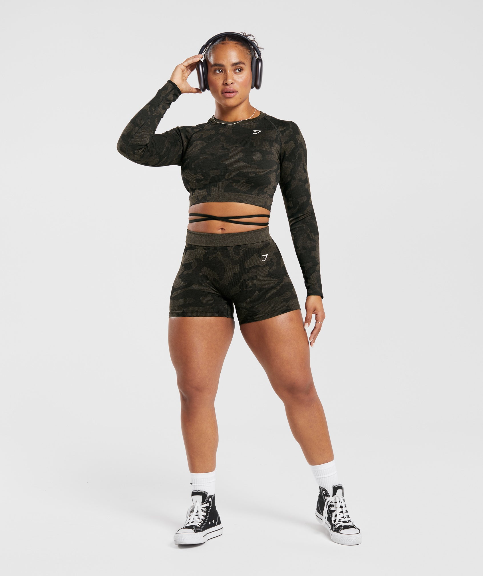 Gymshark Adapt Camo Seamless Ribbed Long Sleeve Crop Top - Black