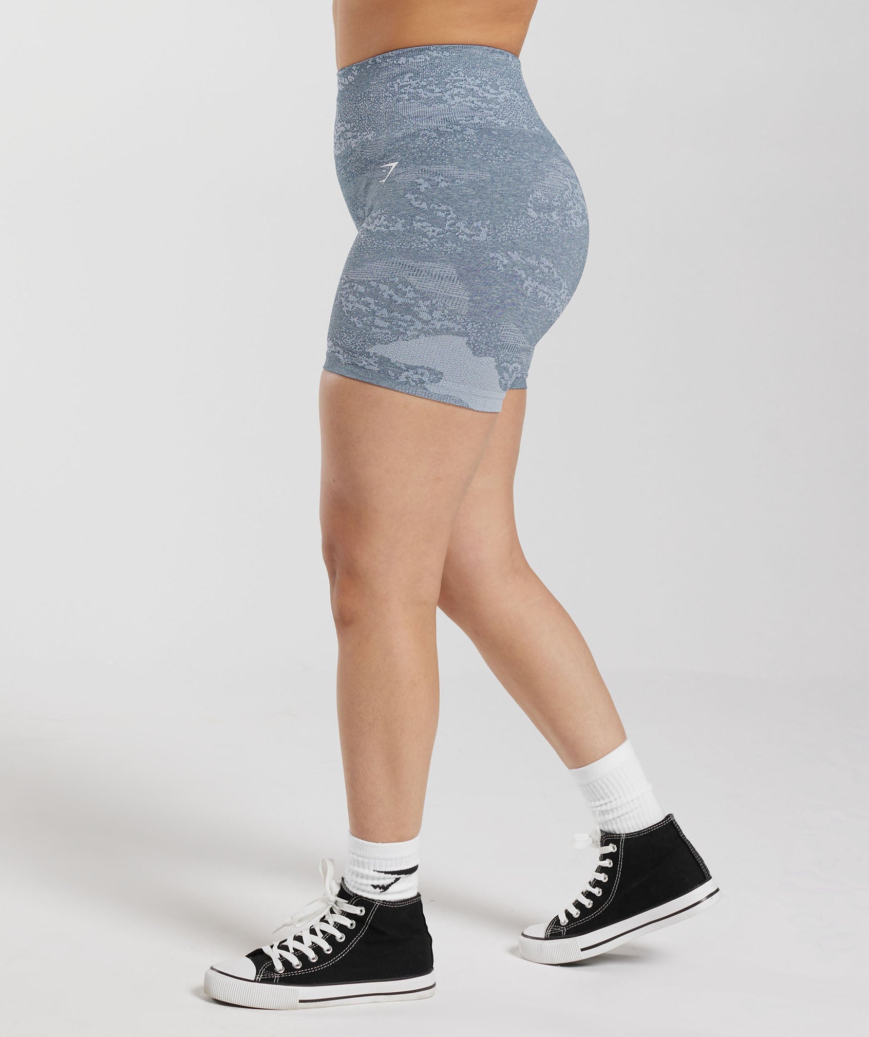 Gymshark Adapt camo seamless shorts Grey/Black Size large New