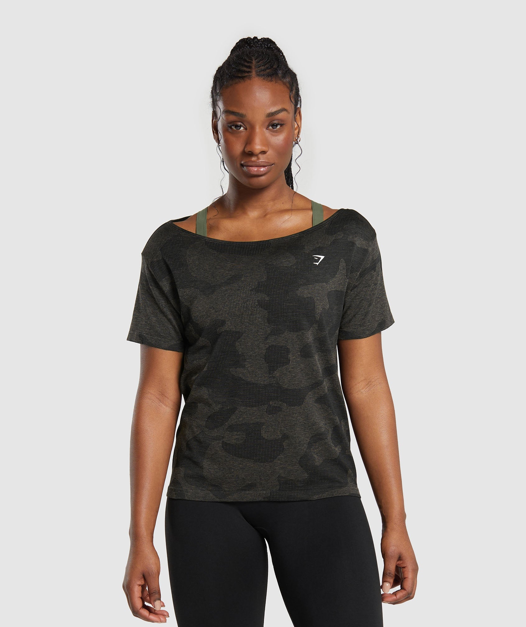 Adapt Camo Seamless T-Shirt in Black/Camo Brown