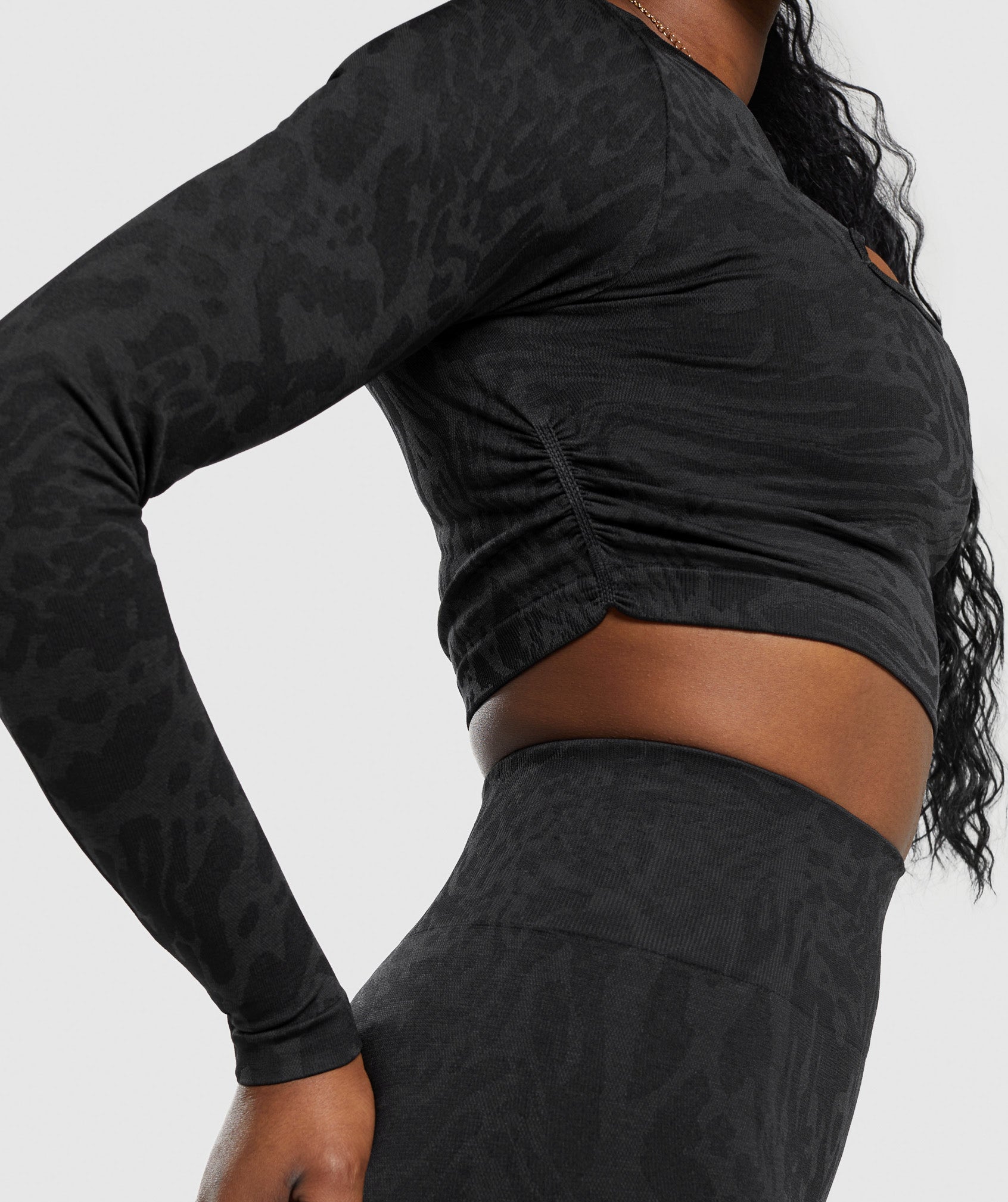 Gymshark Adapt Safari Seamless Long Sleeve Crop Top - Black