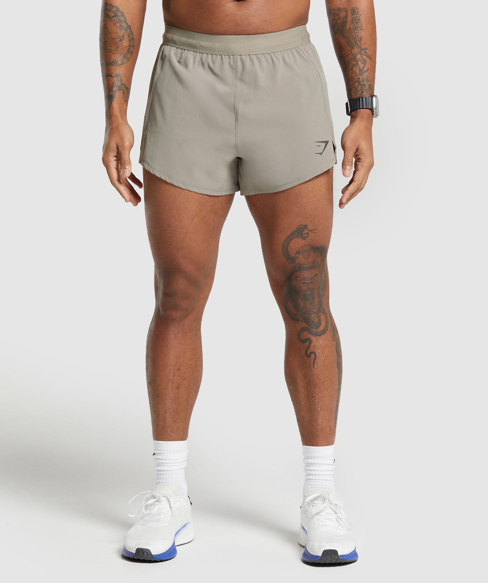 Apex Run 5" Shorts in Linen Brown