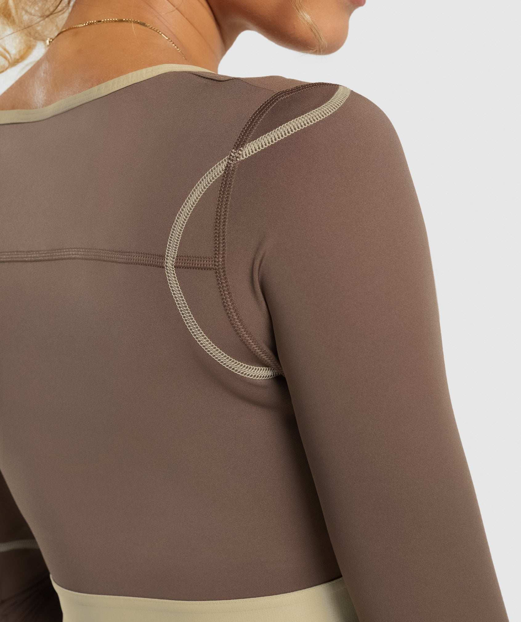 Gymshark Contrast Long Sleeve Crop Top - Soft Brown/Desert Beige