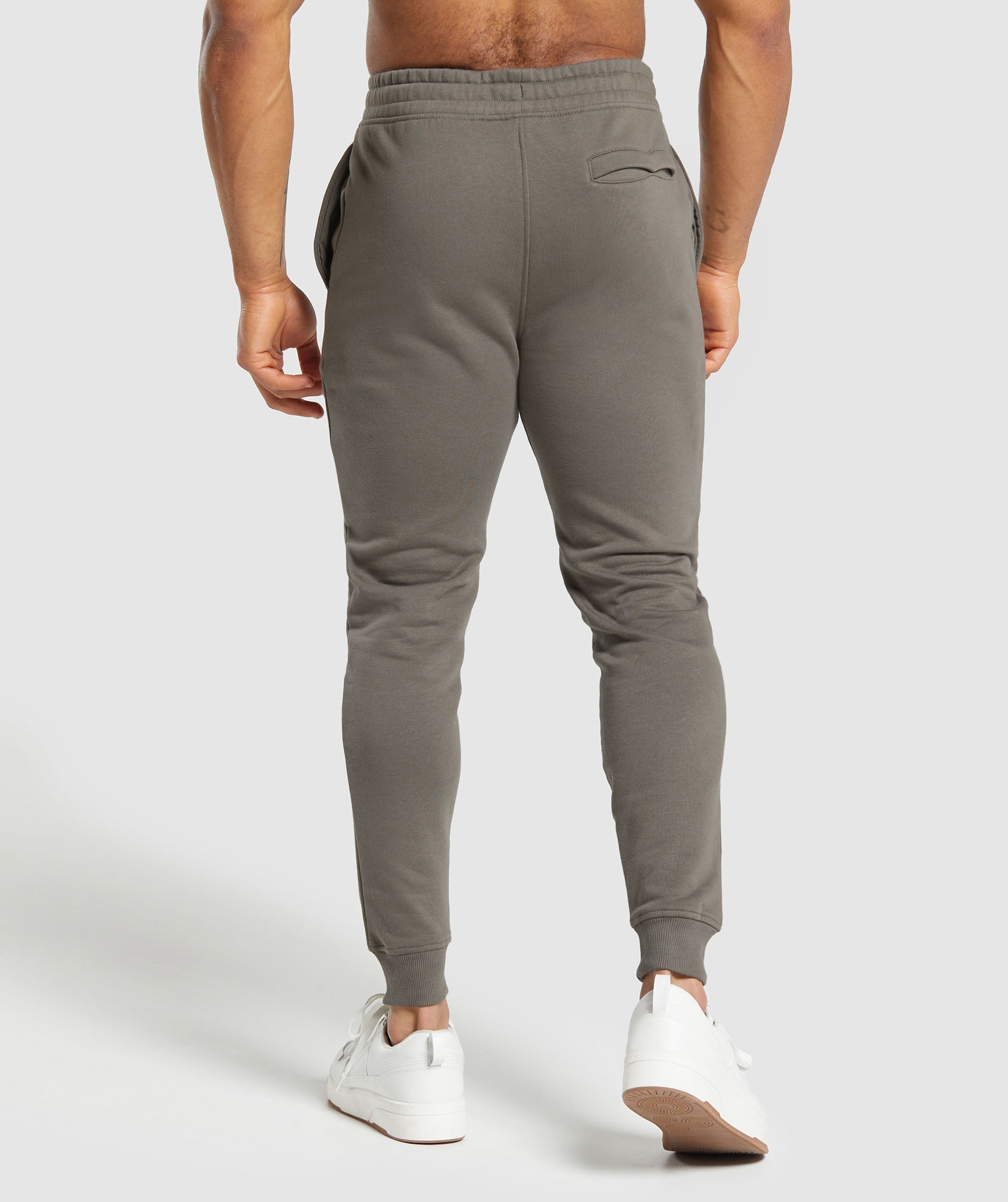 Gymshark Crest Joggers - Camo Brown