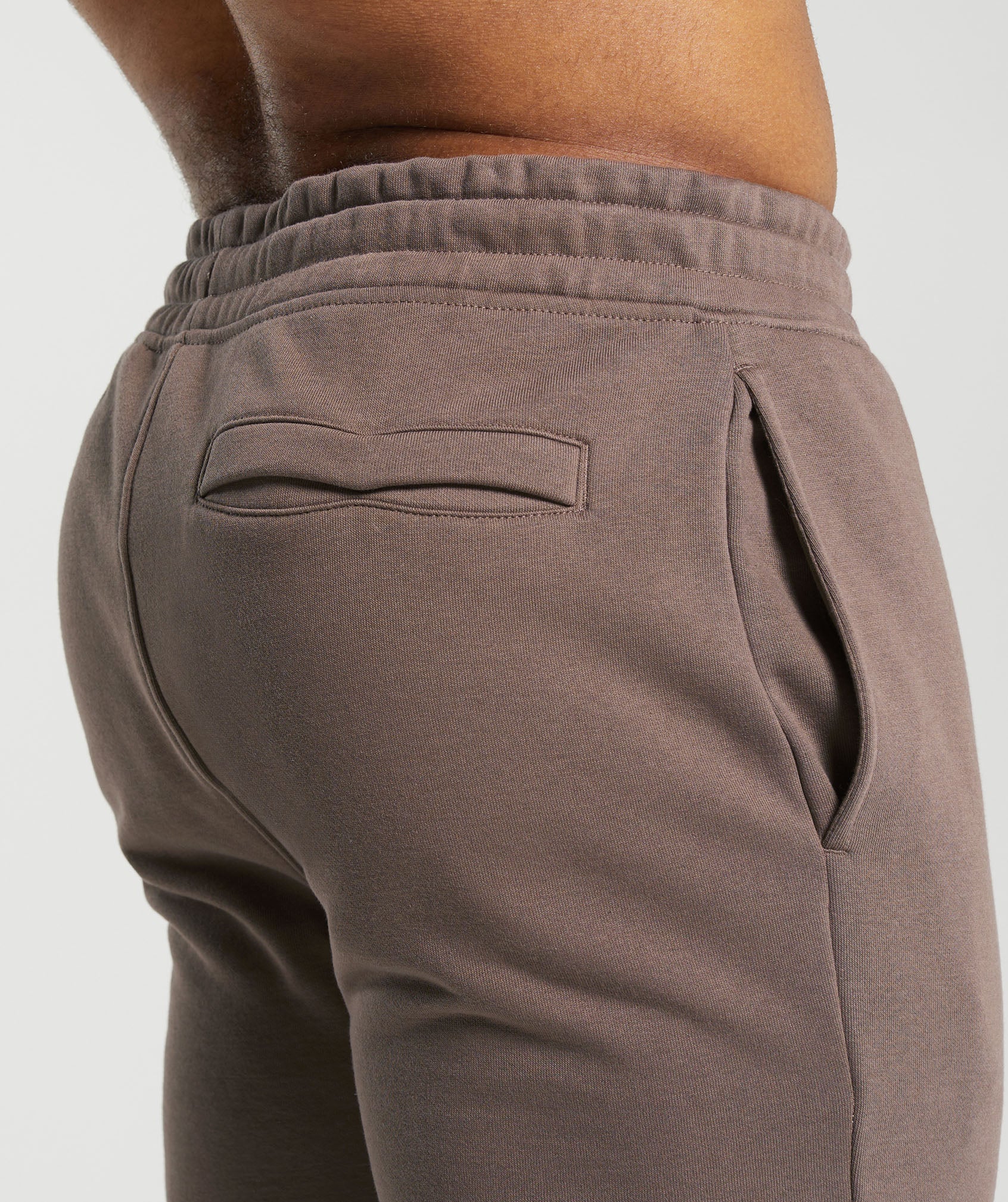 Gymshark Crest Joggers - Truffle Brown