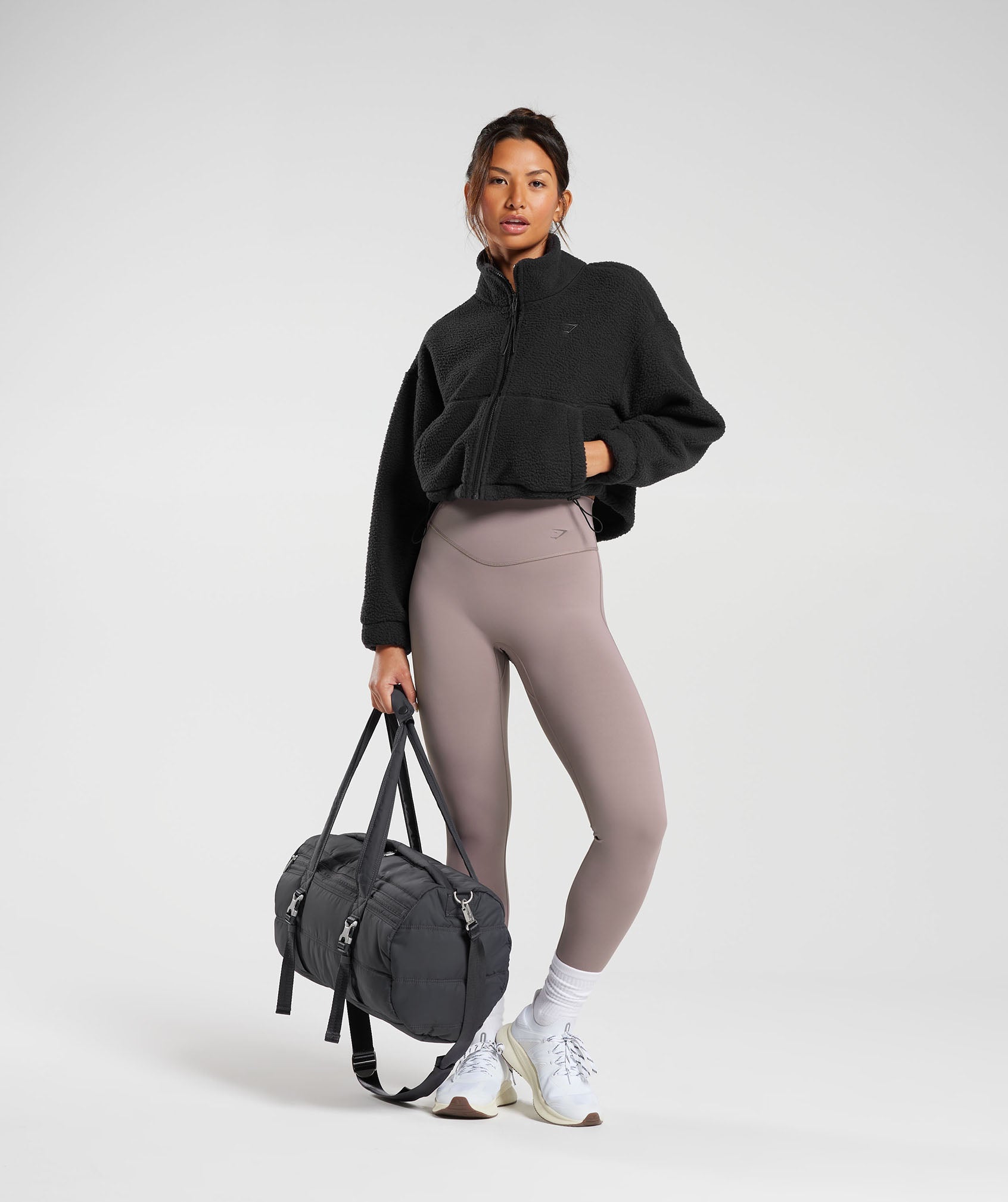 GYMSHARK Womens Sherpa Reversible Fleece Jacket, Black, Medium [Variation]  : : Fashion