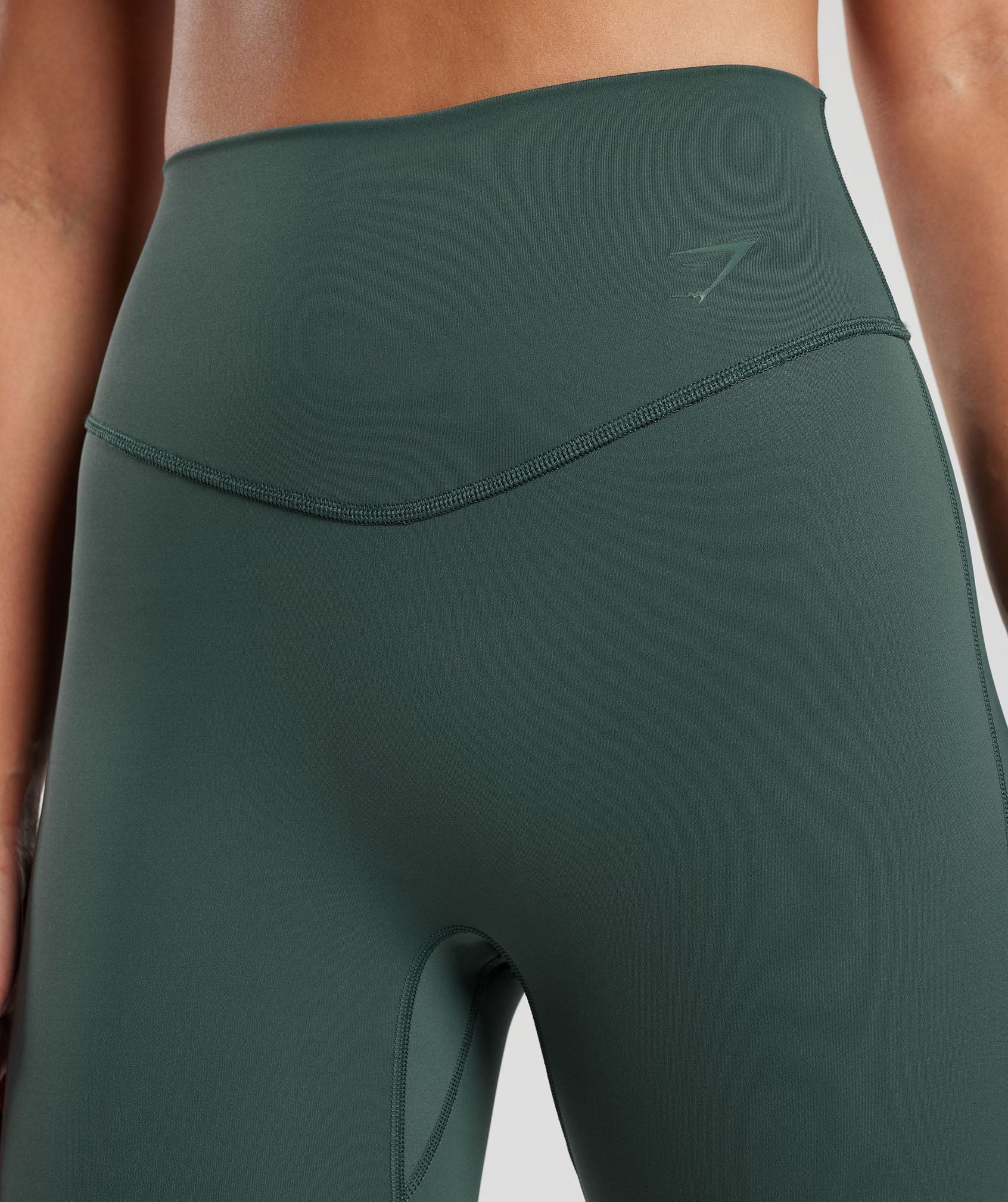 Elevate Your Game: Iconic Women's Golf Green Leggings