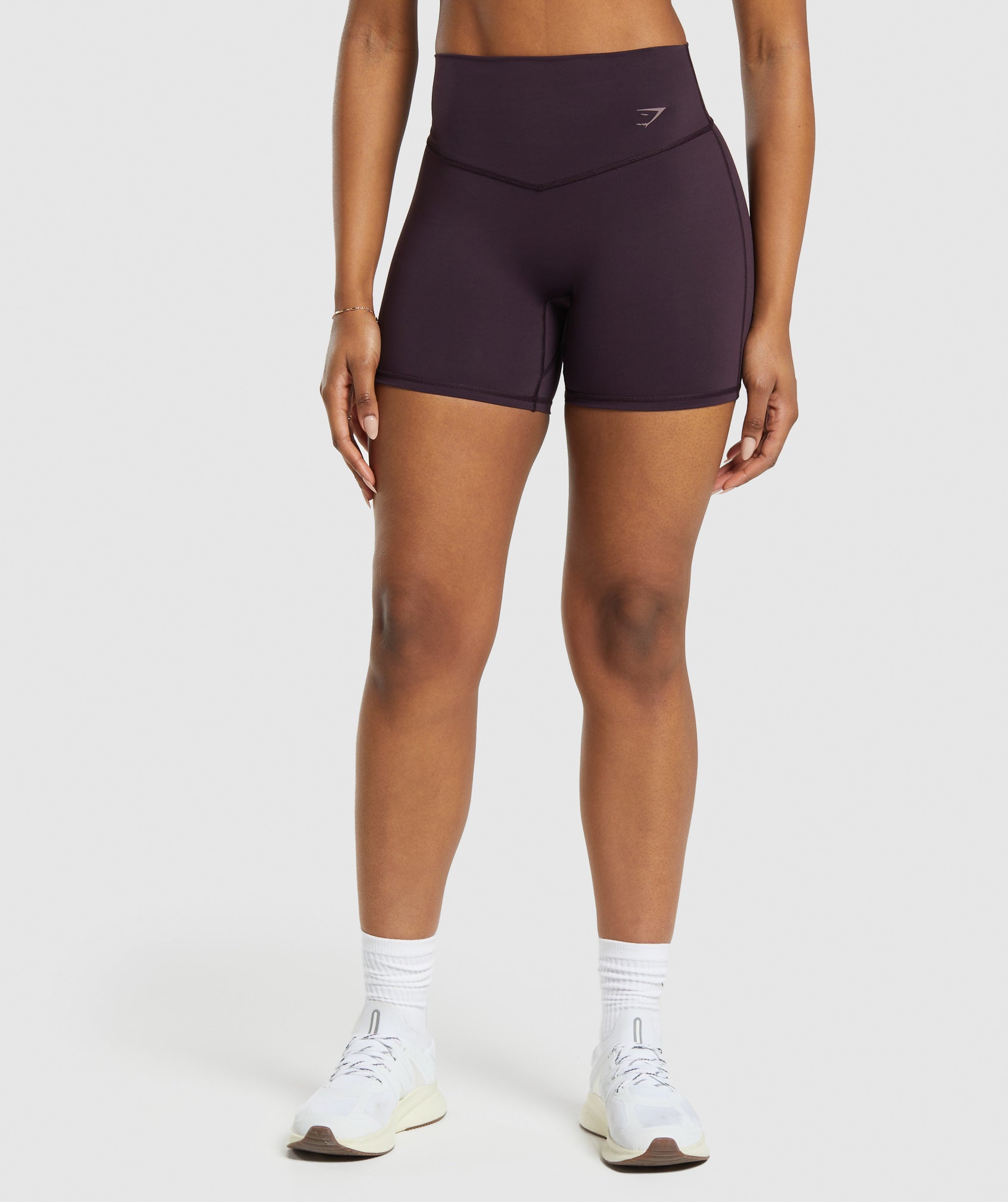 Elevate Shorts in Plum Brown