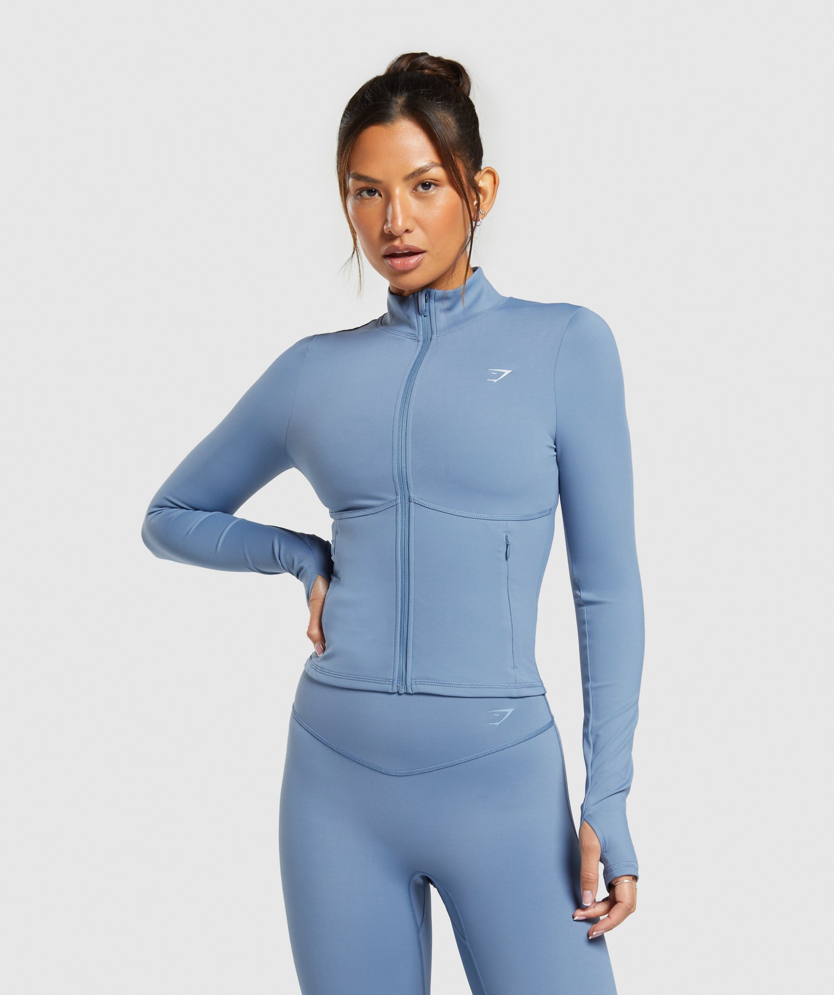 Elevate Tracktop en Faded Blue está agotado