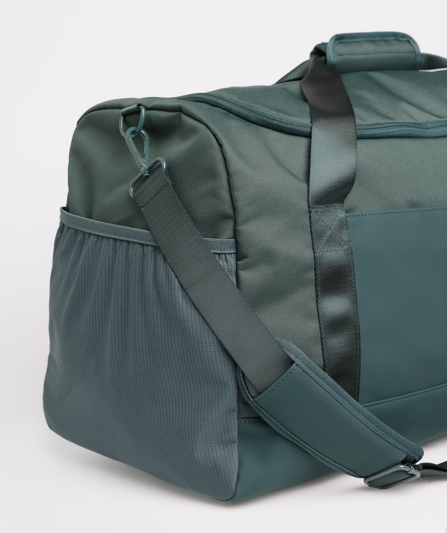 Everyday Gym Bag Medium in Fog  Green - view 4