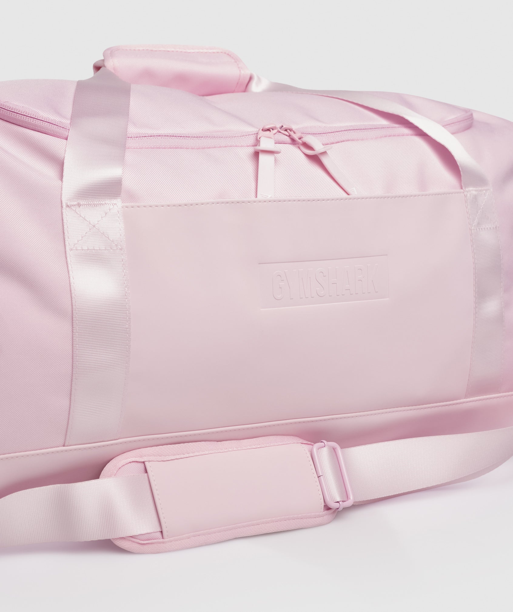 Everyday Gym Bag Small in Lemonade Pink - view 4