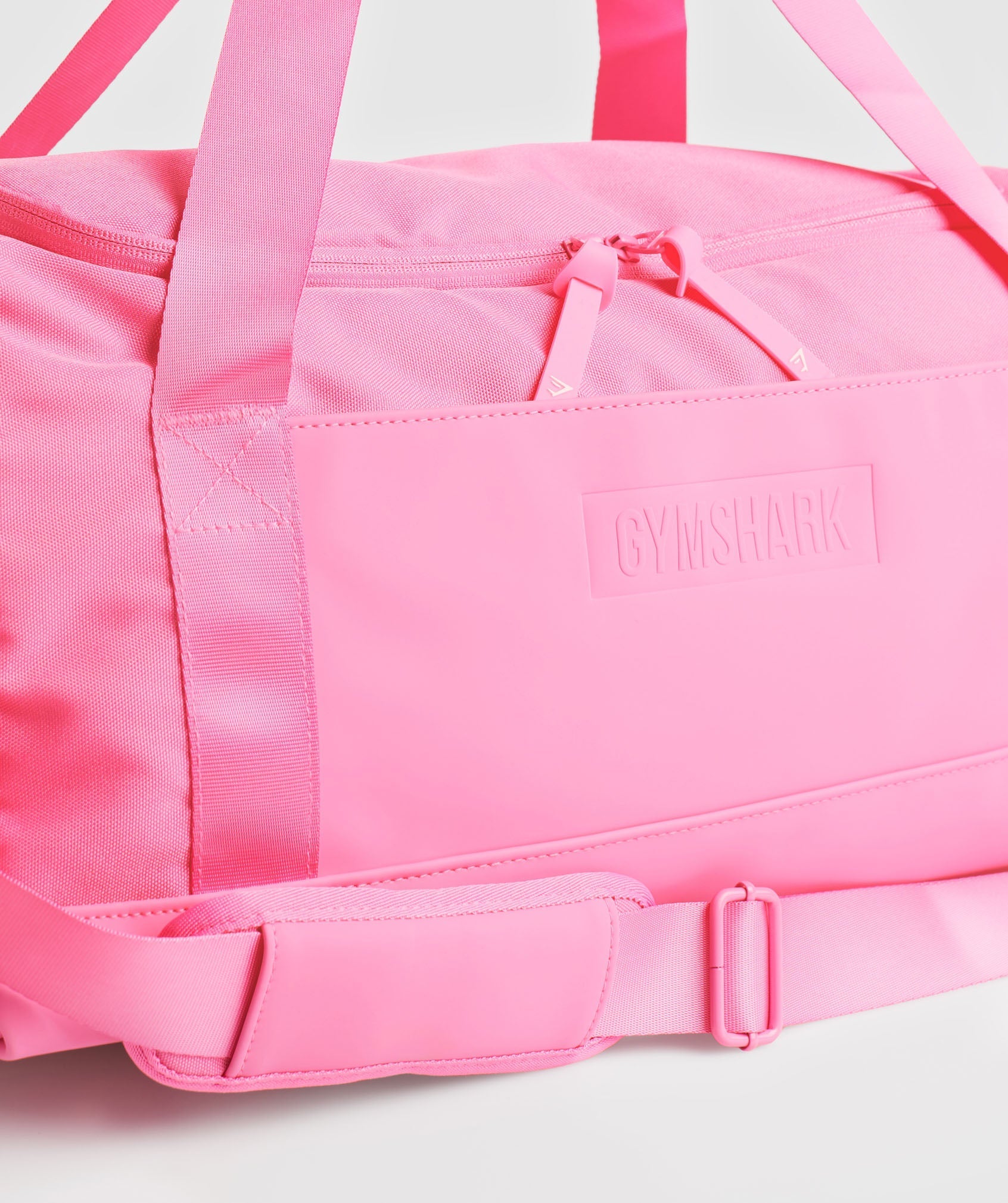 Everyday Gym Bag Small in Fetch Pink - view 2