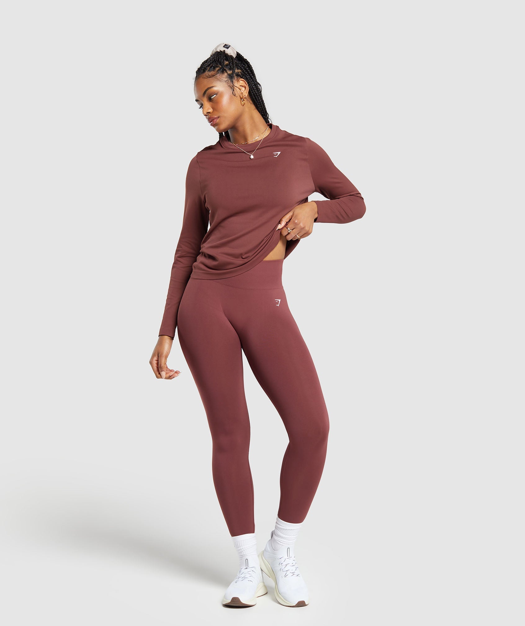 Everyday Seamless Long Sleeve Top in Burgundy Brown - view 4