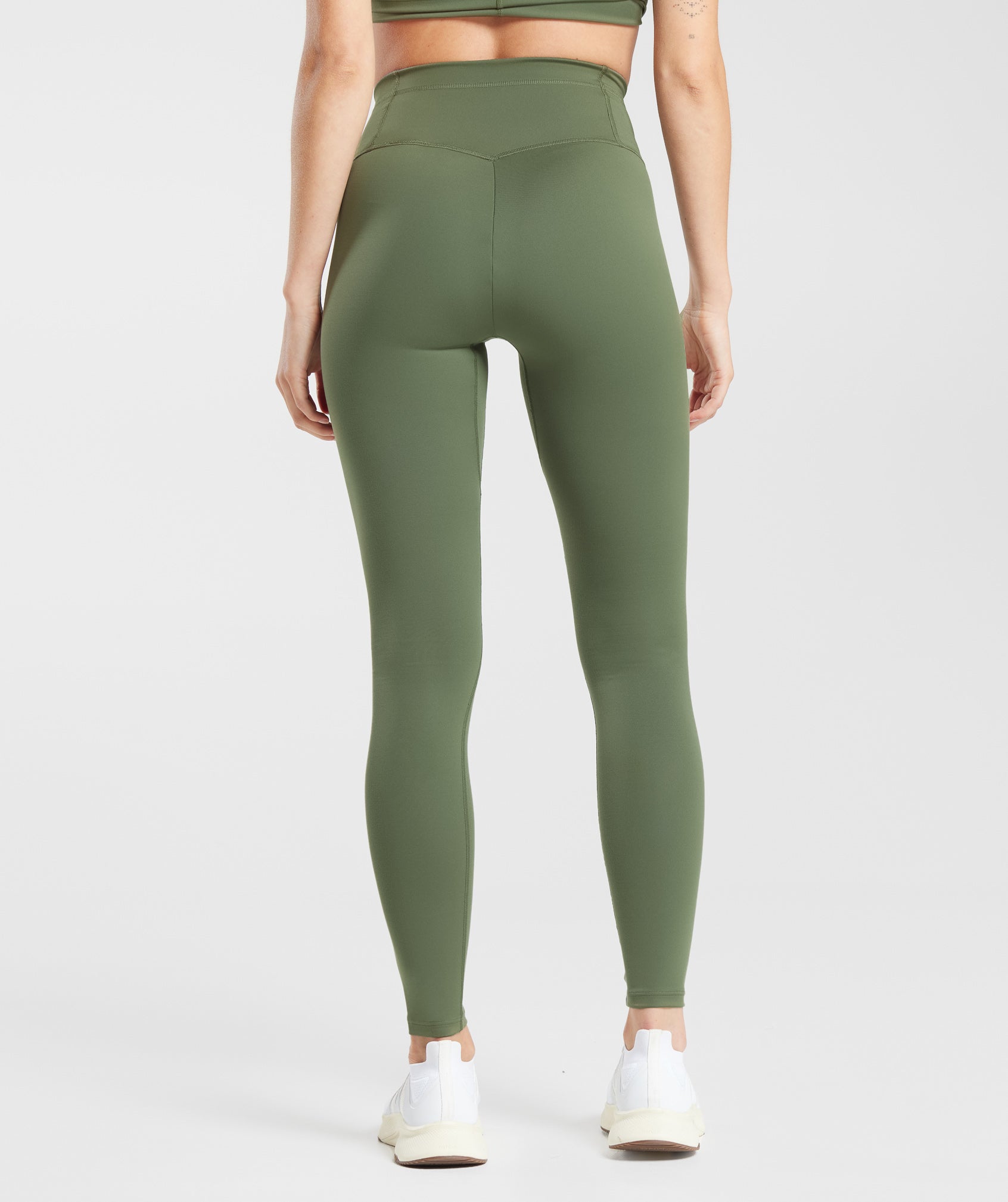 THE ROW Size XS Green Olive Lamb Skin Elastic Waistband Leggings – Sui  Generis Designer Consignment