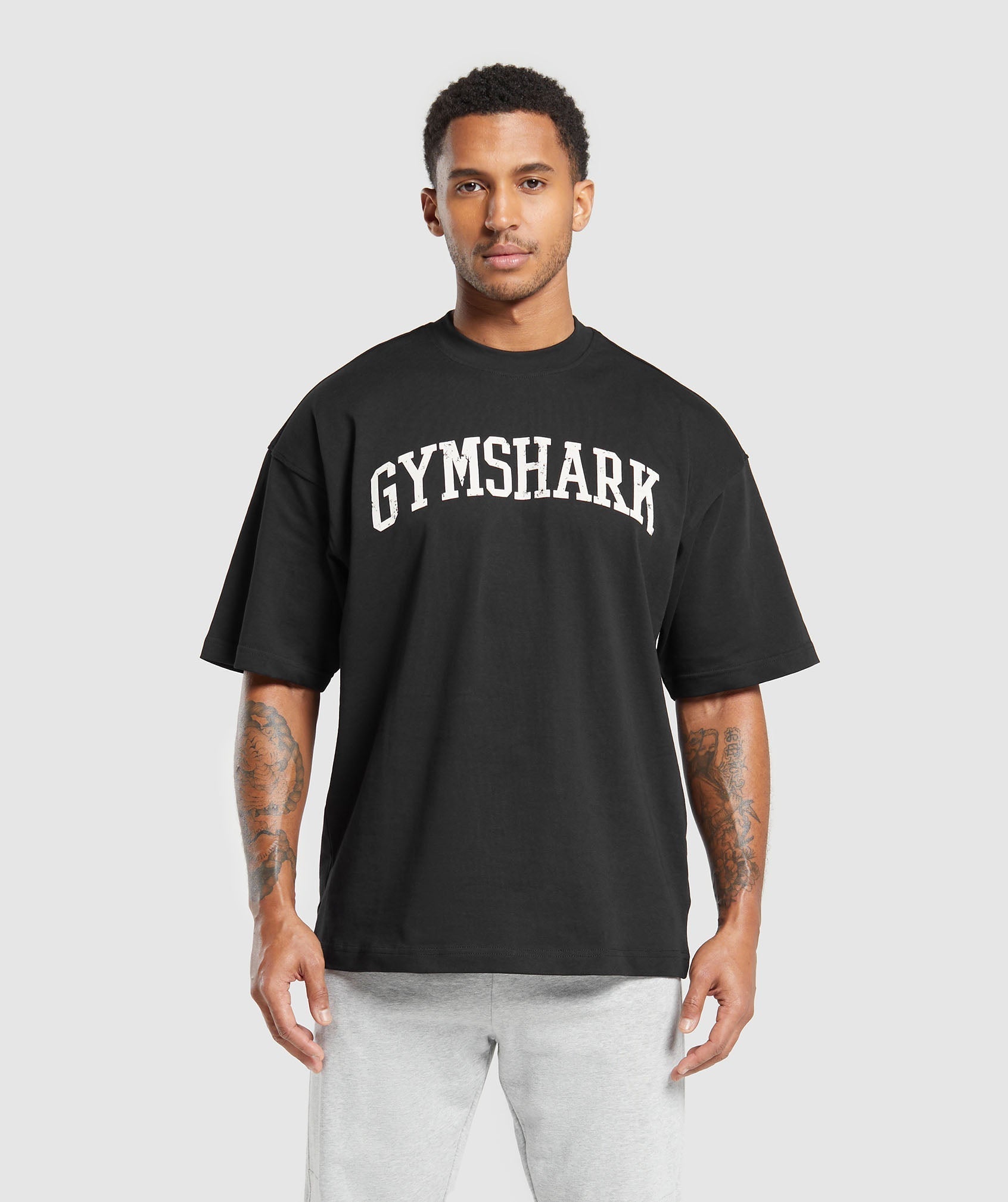 Collegiate T-Shirt en Black