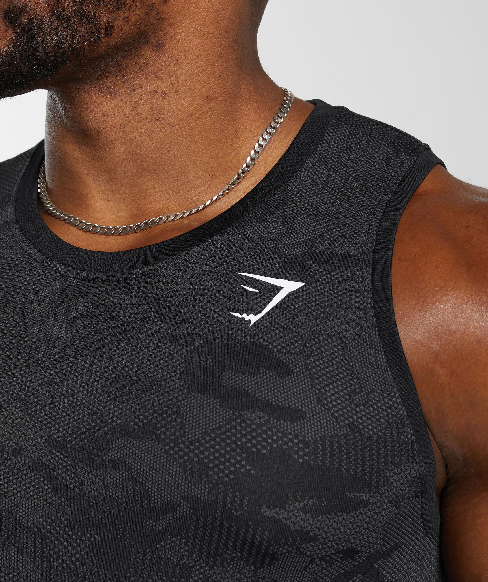 Geo Seamless Tank in Black/Charcoal Grey - view 6