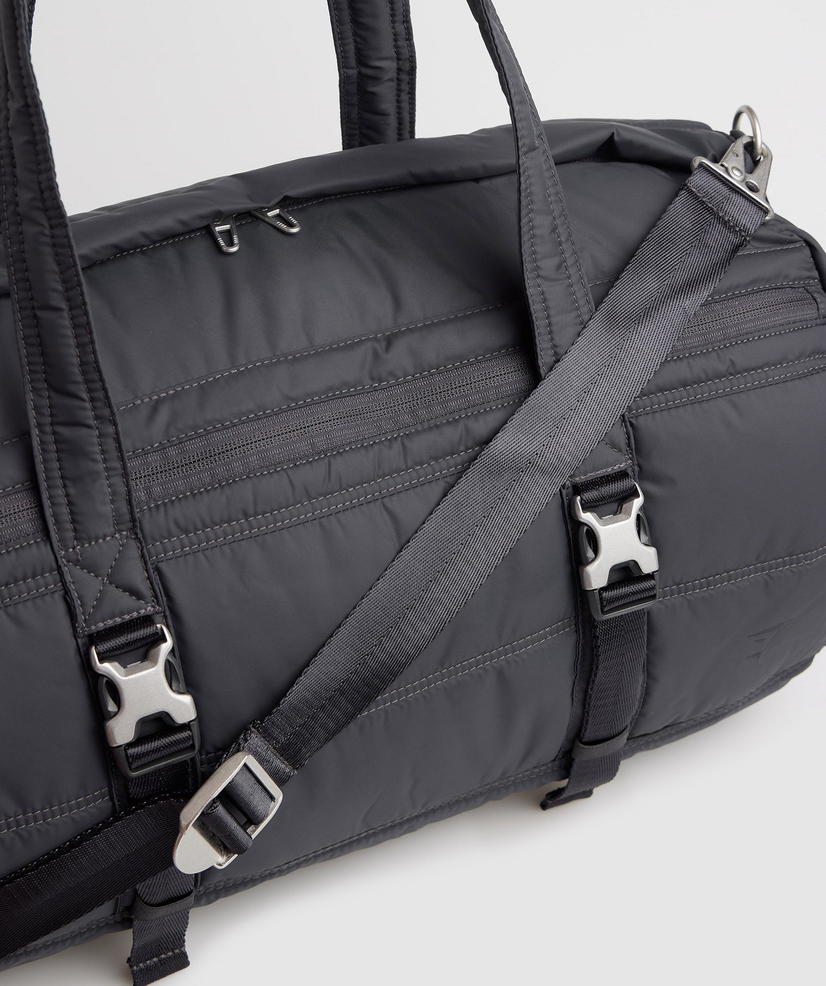 Lifestyle Barrel Bag in Onyx Grey - view 3