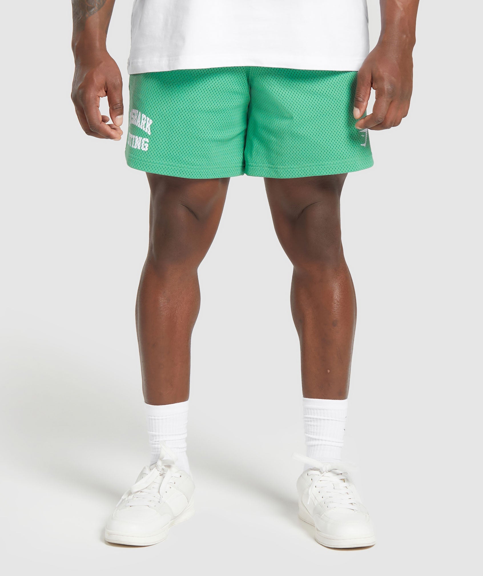 Lifting Mesh 7" Shorts in Lagoon Green - view 1