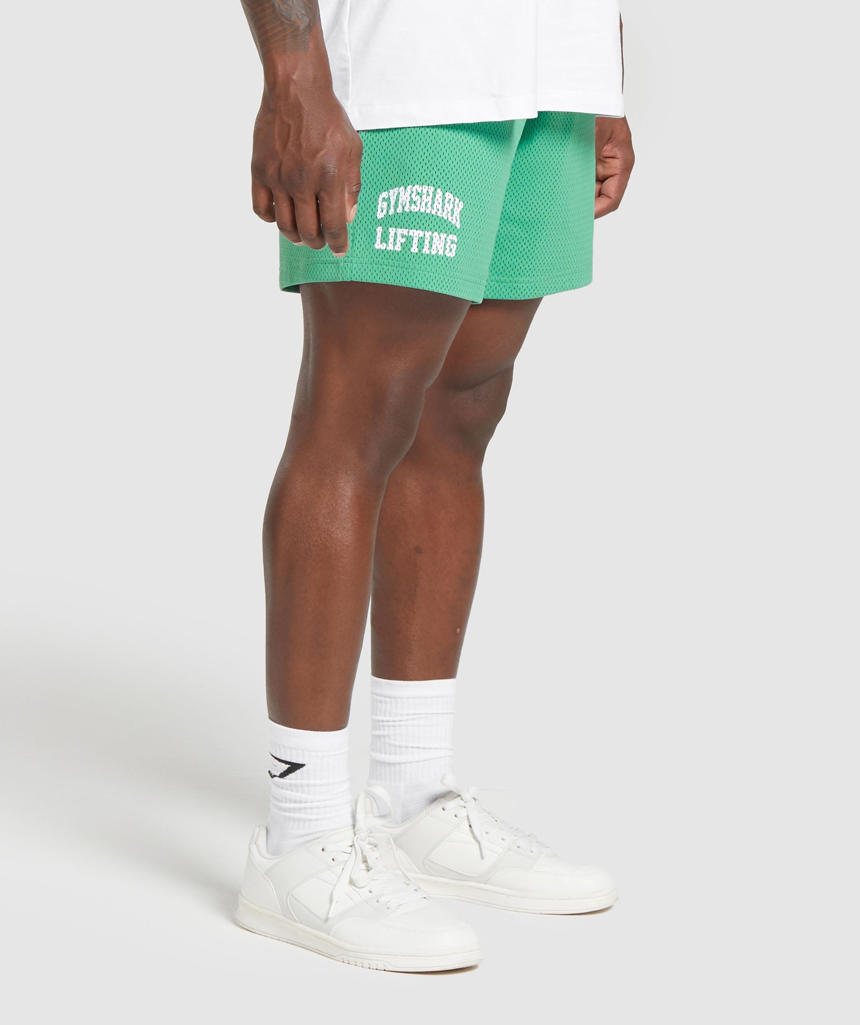 Lifting Mesh 7" Shorts in Lagoon Green - view 3