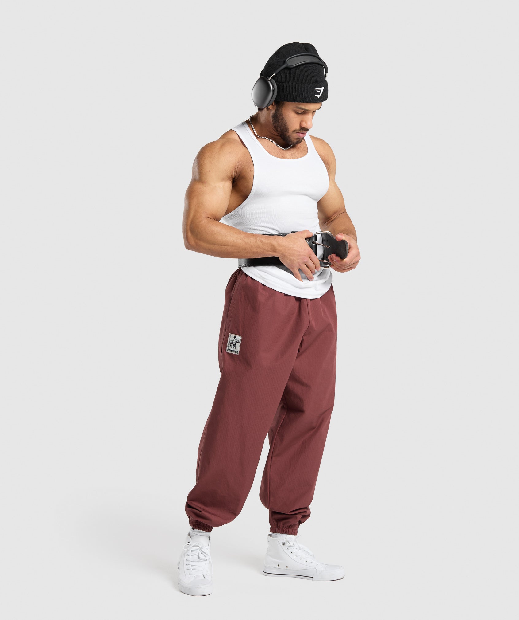 Pumper Pants in Burgundy Brown - view 4