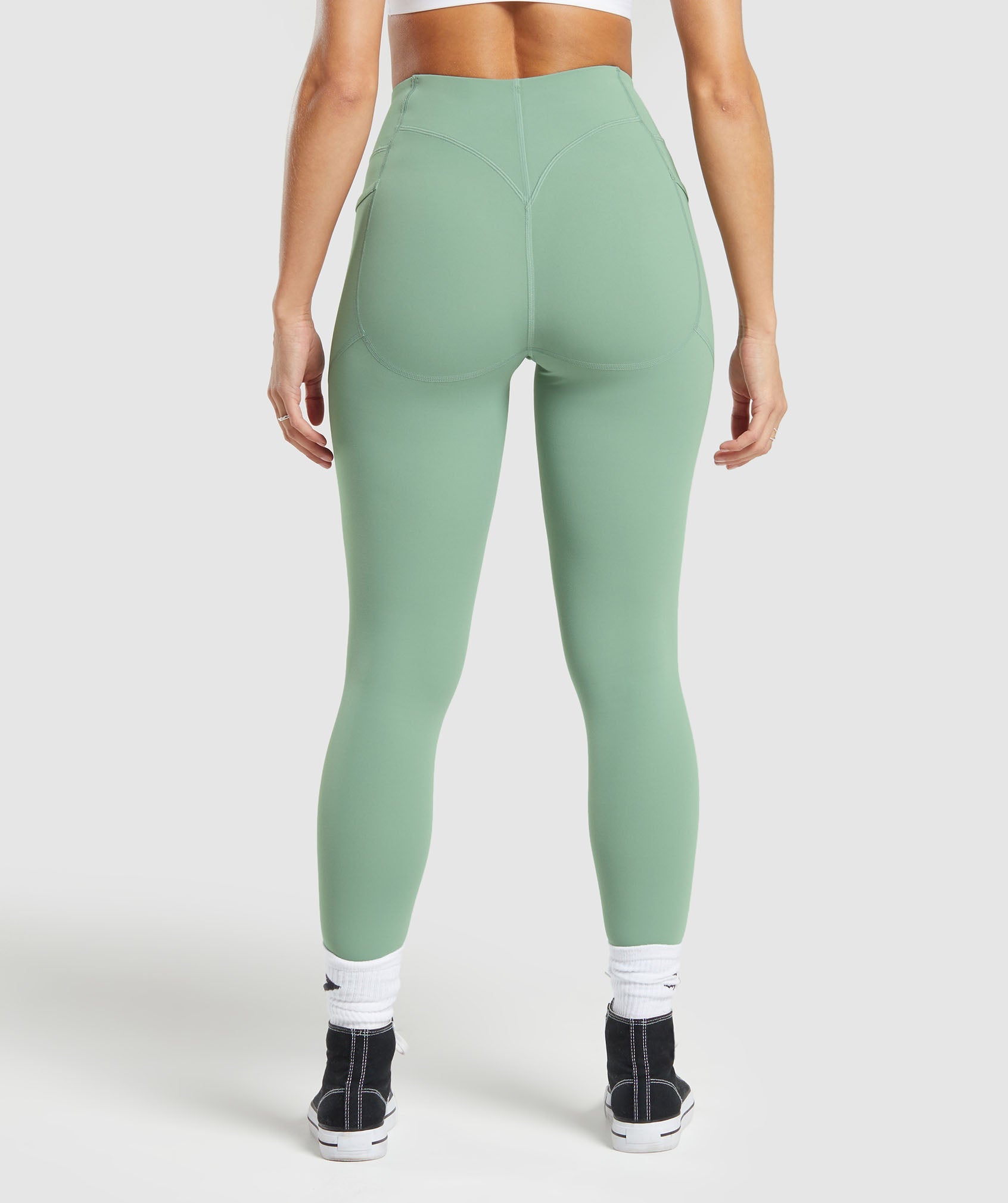 Gymshark Pistachio Ice Cream Poise Cropped Performance Leggings Size Small