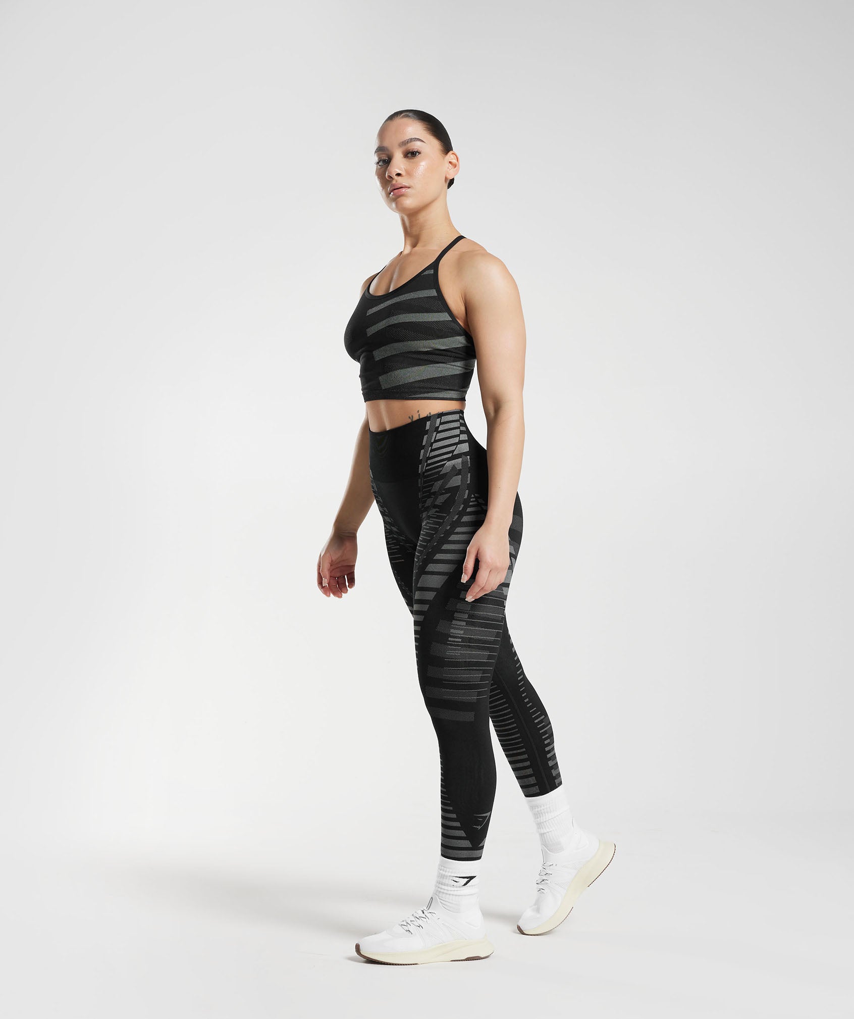 Gymshark - Don't miss out. The whole Apex collection is now available for  up to 20% for a limited time only. Choose our new Apex addition in a range  of colours, including