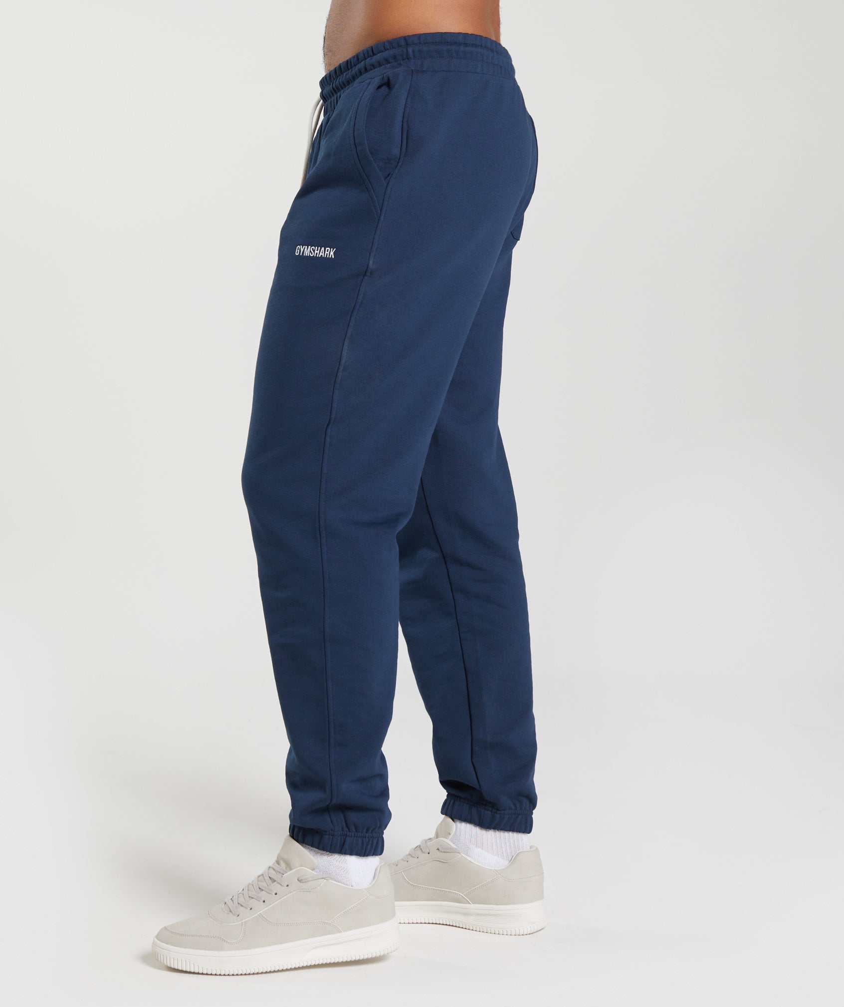 Gymshark Size Medium Sweatpants Gray Pockets Embroidered Logo