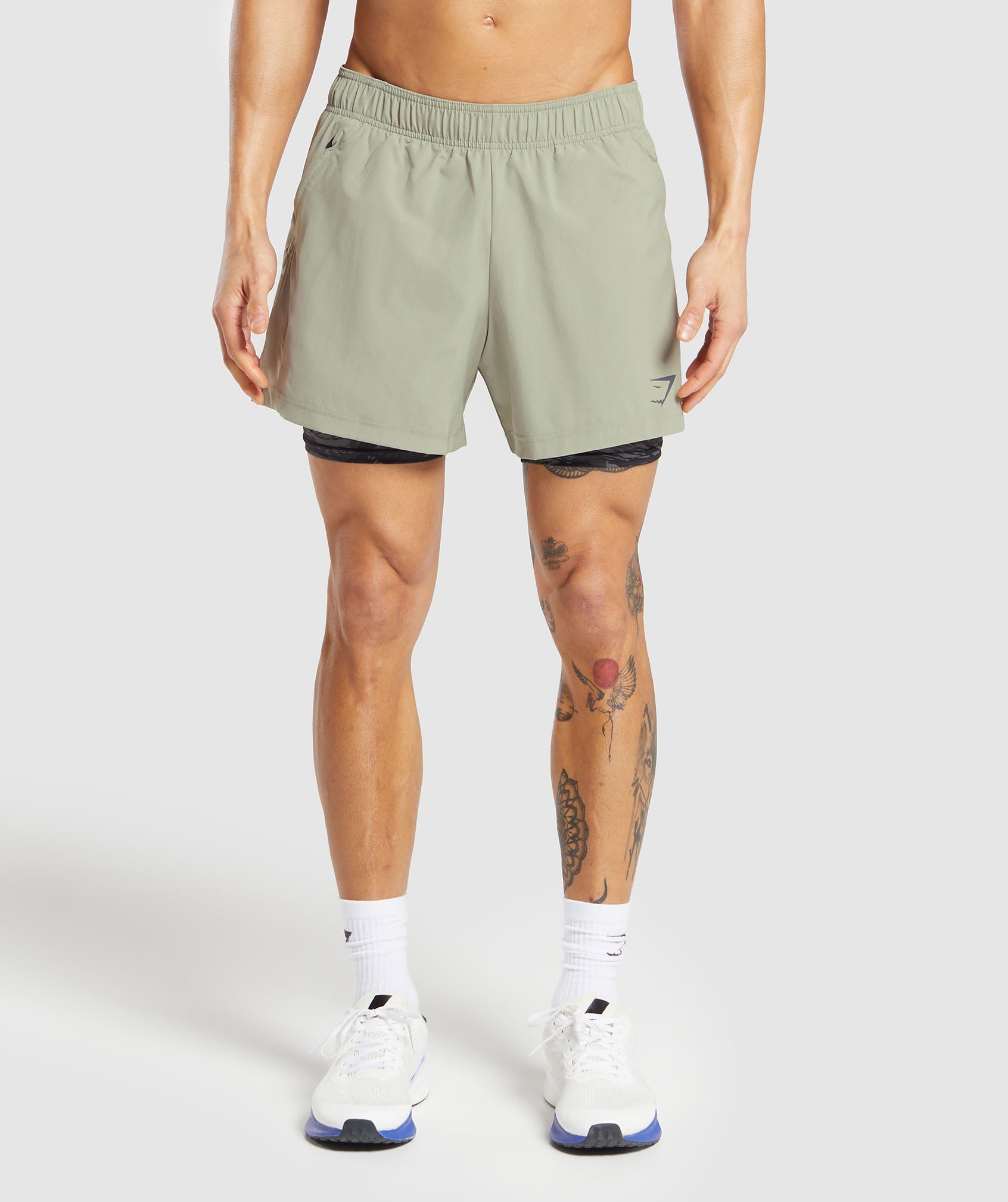Sport  5" Shorts in Chalk Green/Asphalt Grey