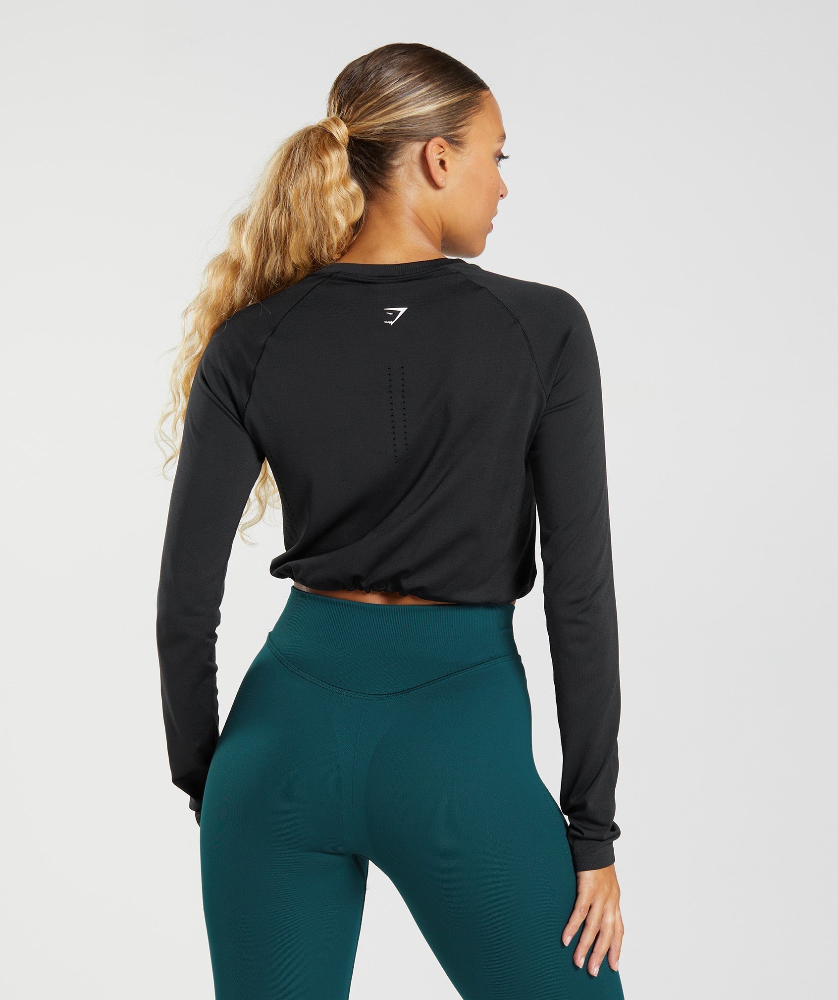 Gymshark Pause Strappy Long Sleeve Womens Crop Top - Black – Start