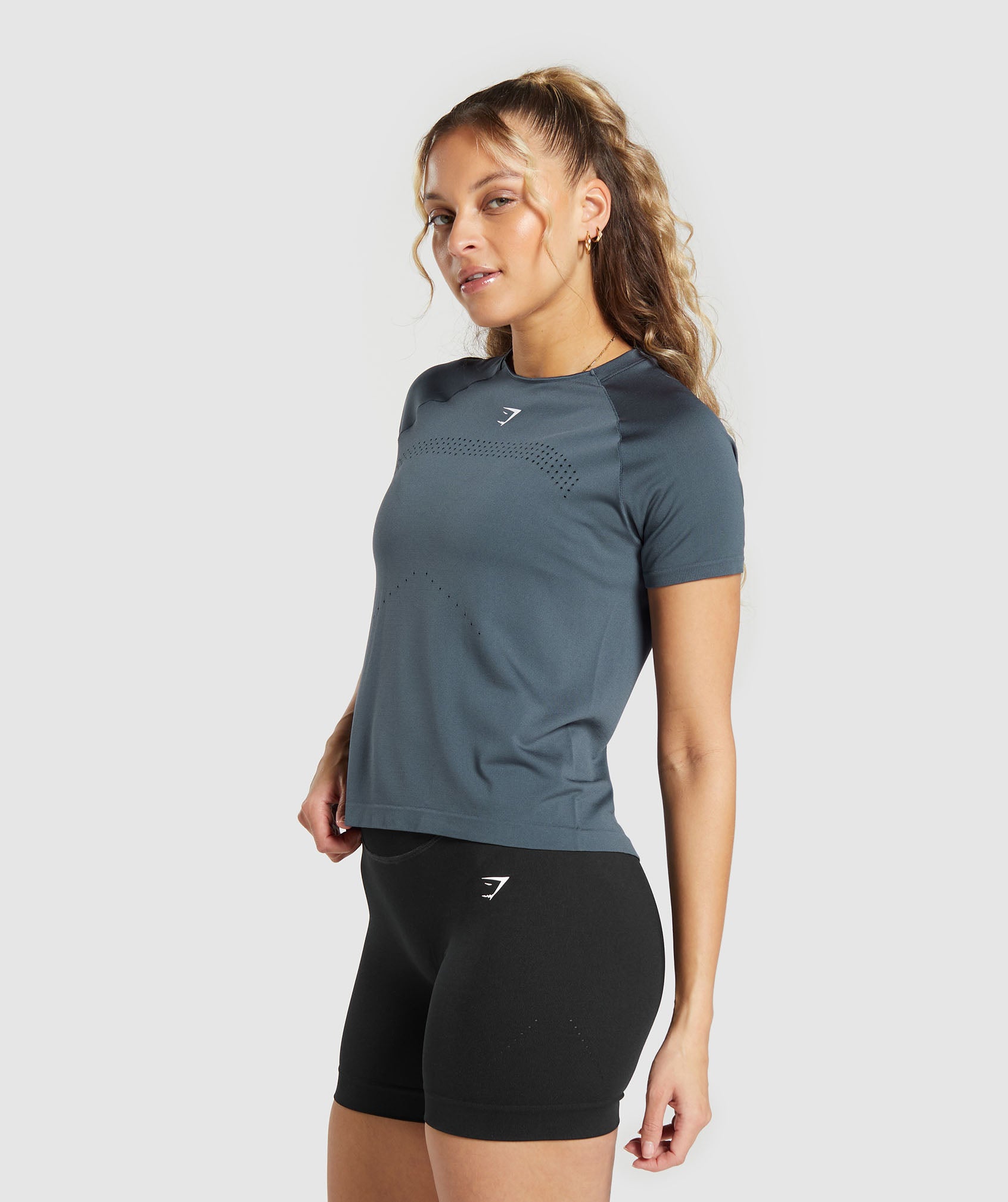 Sweat Seamless T-Shirt in Titanium Blue - view 3