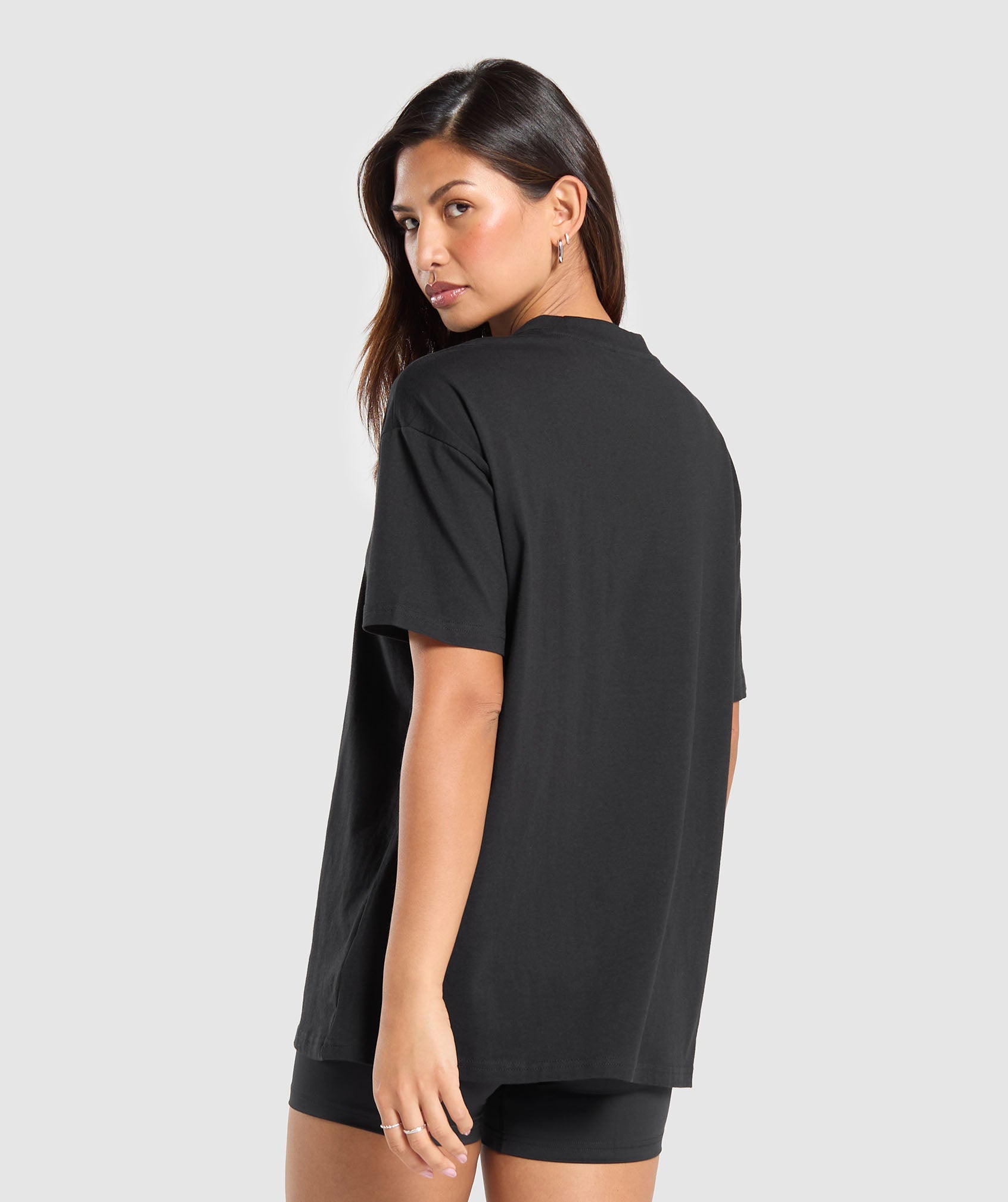 Training Oversized T-Shirt in Black - view 2