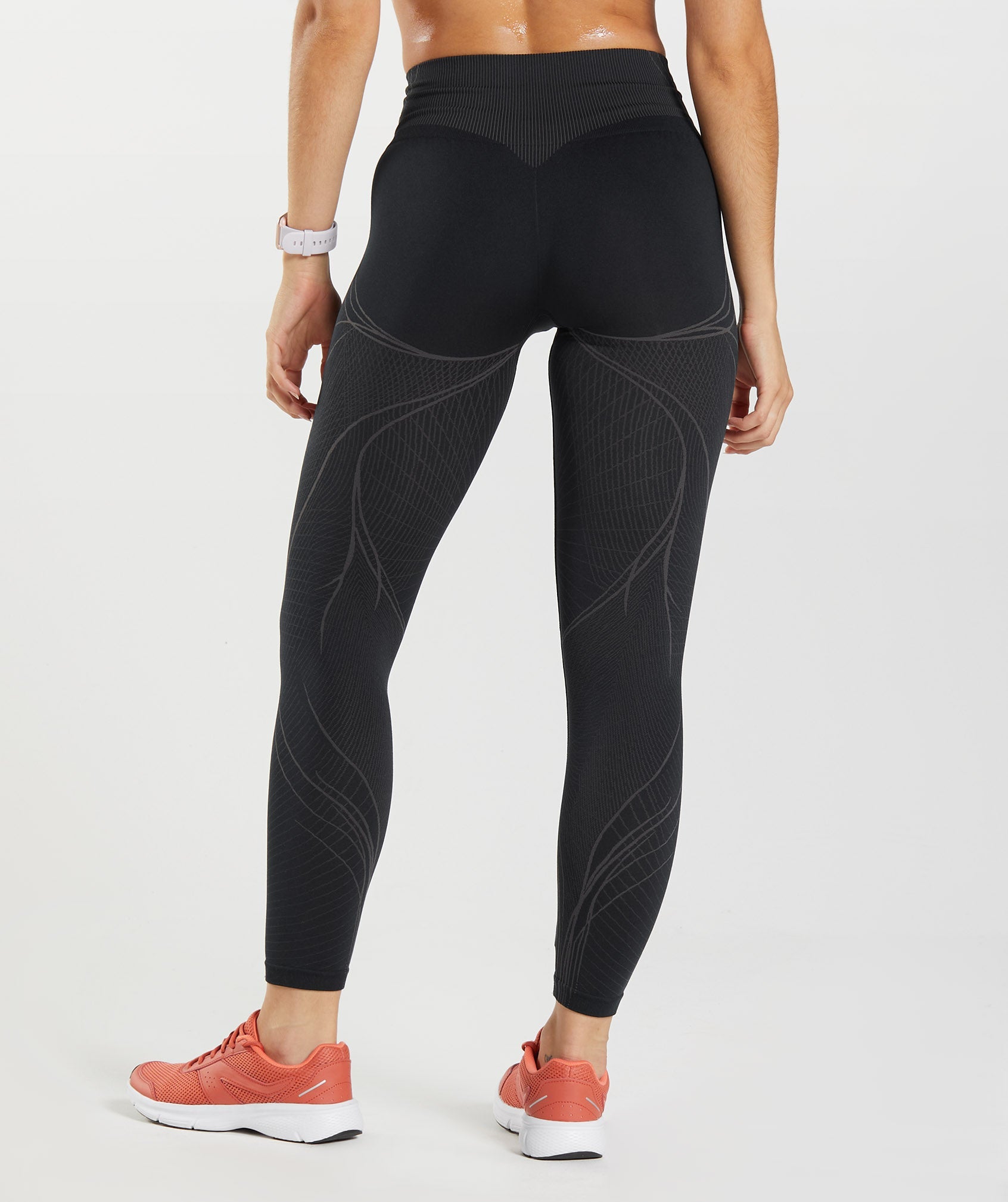 Gymshark Apex Seamless Low Rise Red Size L - $25 (44% Off Retail