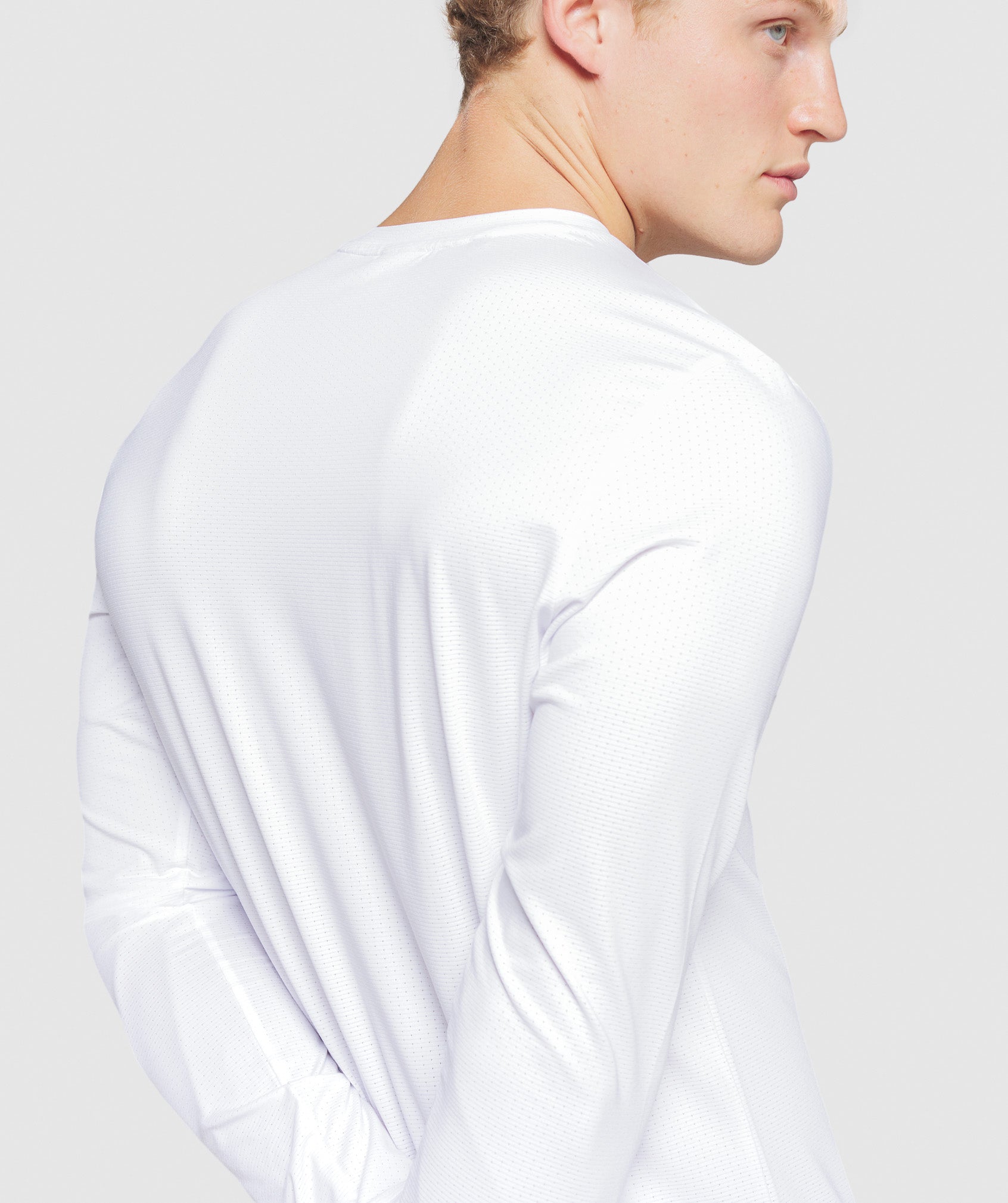 Arrival Long Sleeve T-Shirt in White - view 7