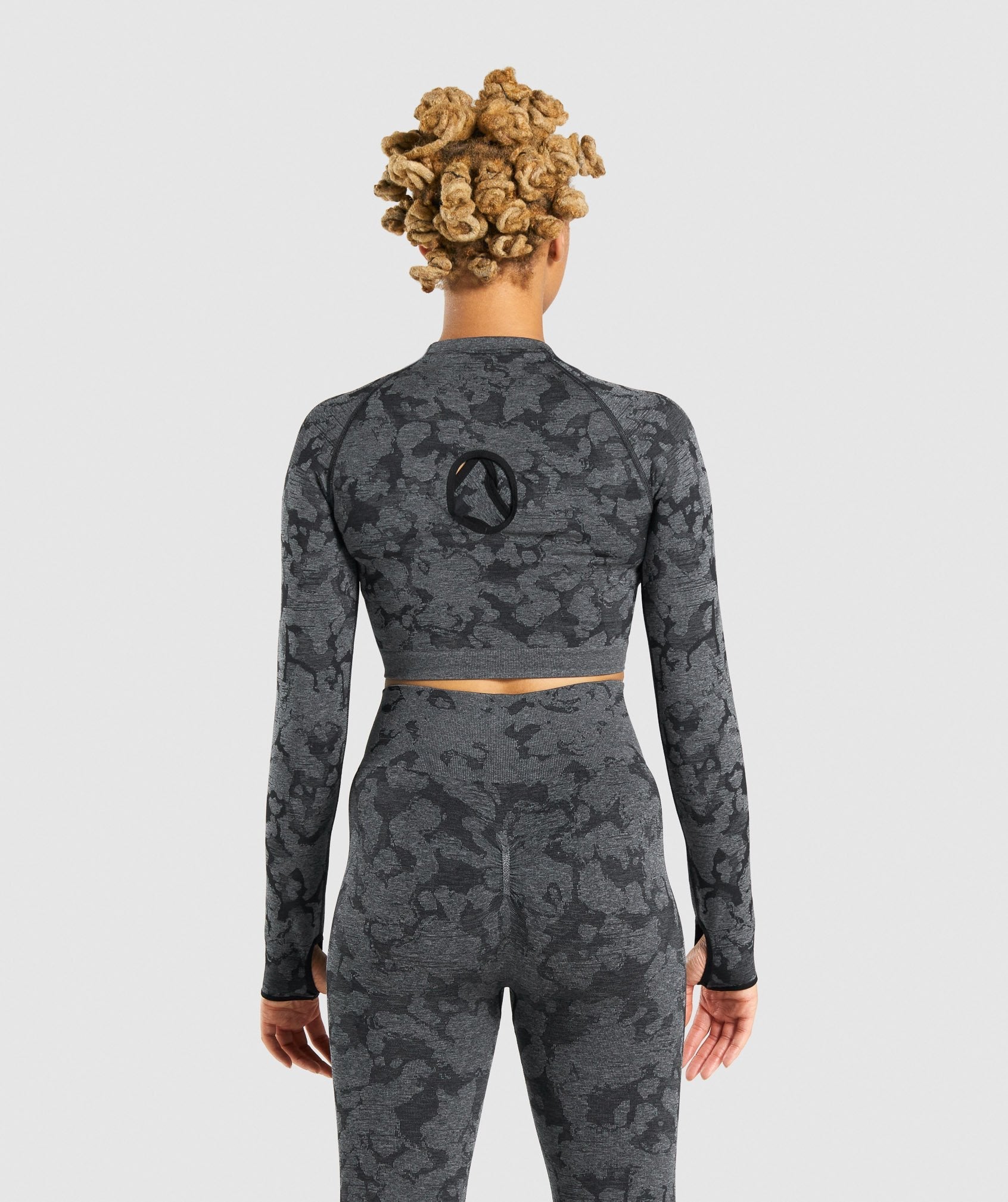Women's Gymshark Camo Seamless Long Sleeve Crop Top Black Athletic Workout  Small