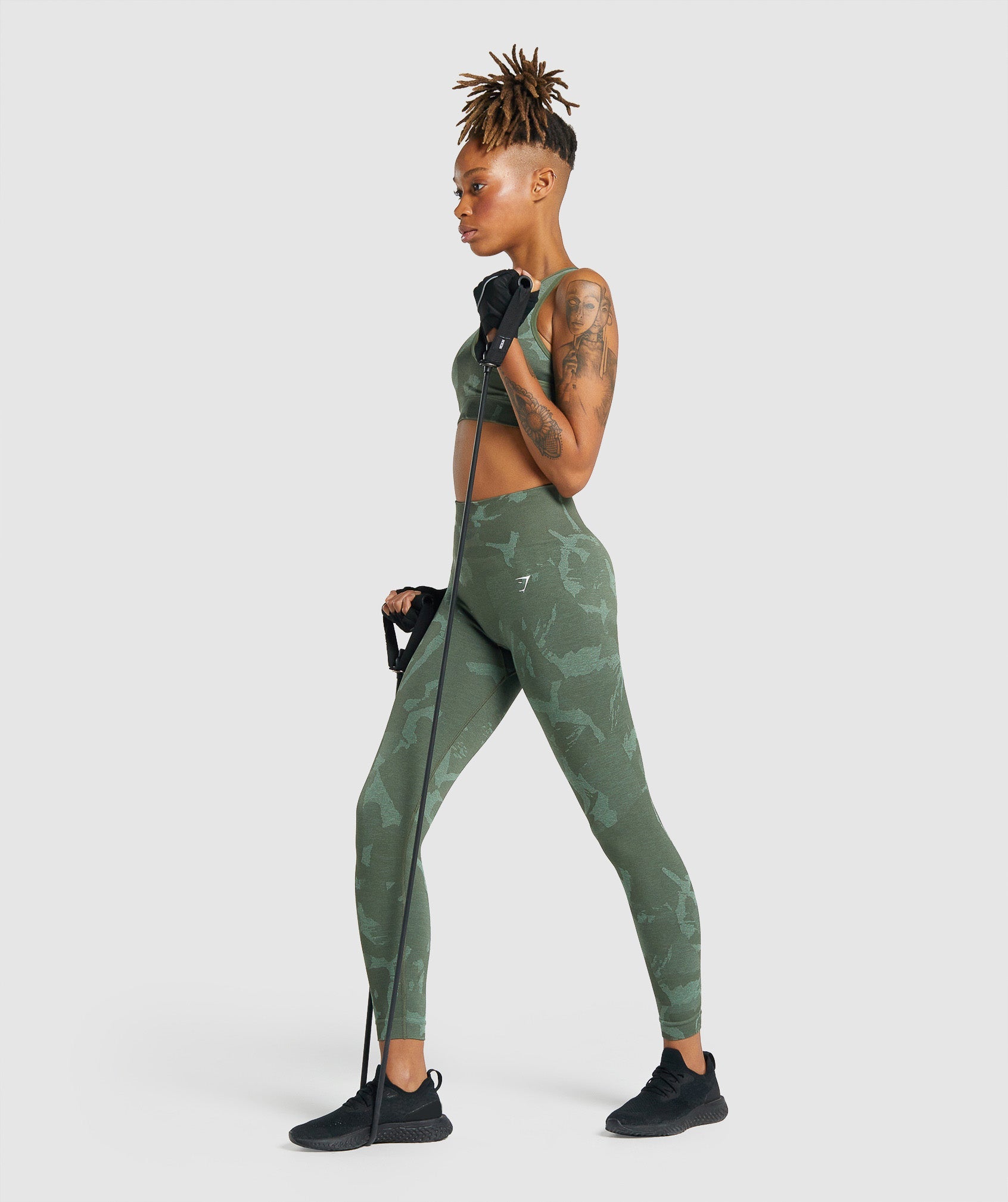 Gymshark Camo Seamless Leggings Size M Sage Green 