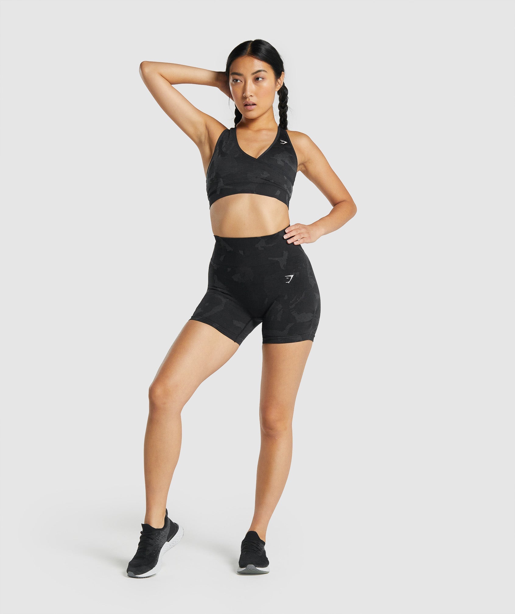 Gymshark Adapt camo seamless shorts Grey/Black Size large New