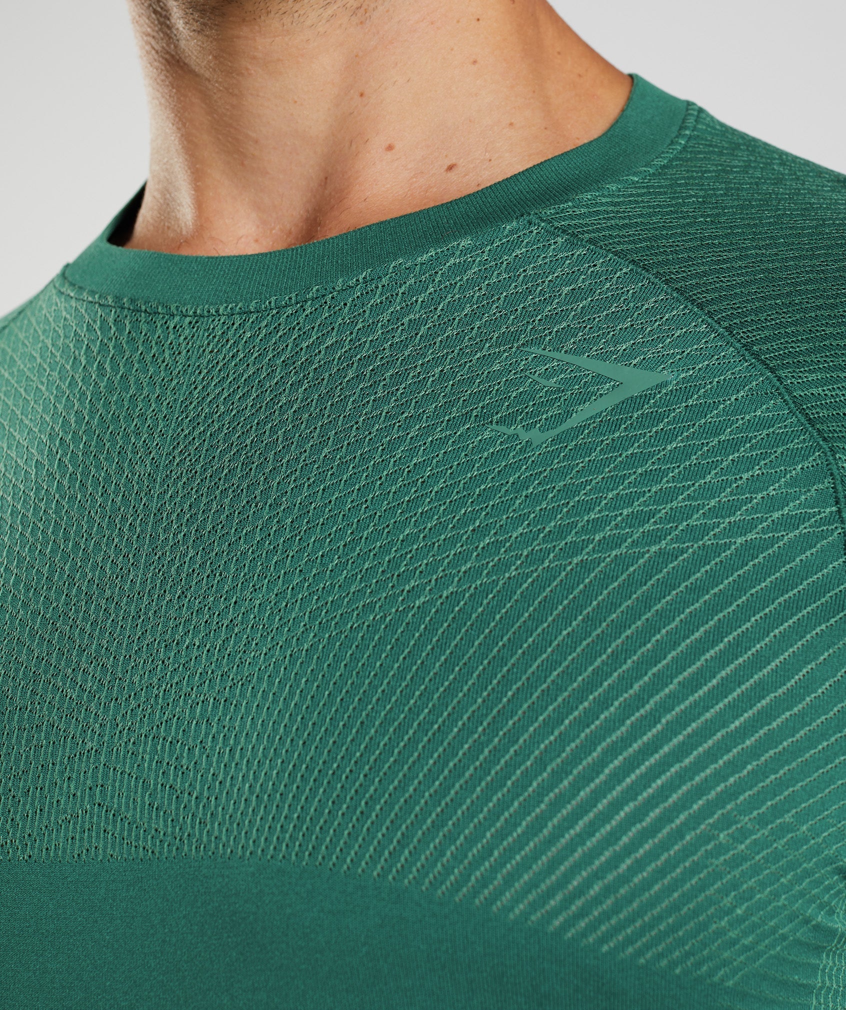 Apex Seamless Long Sleeve T-Shirt in Woodland Green/Hoya Green - view 6