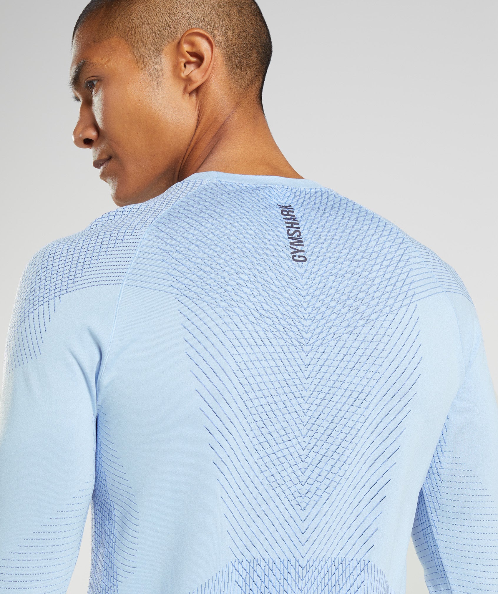 Apex Seamless Long Sleeve T-Shirt in Linen Blue/Court Blue - view 5