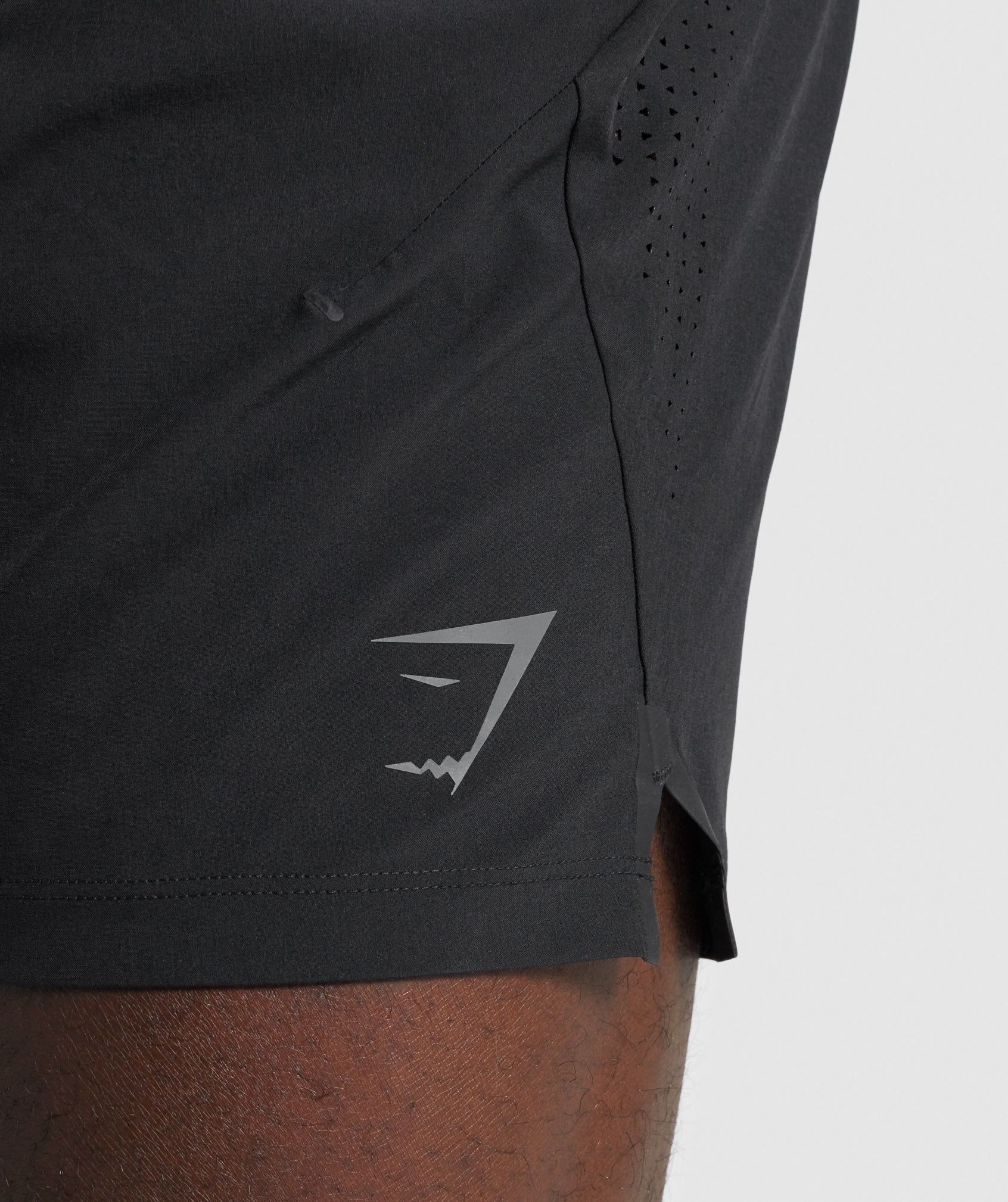 Apex 7" Perform Shorts in Black