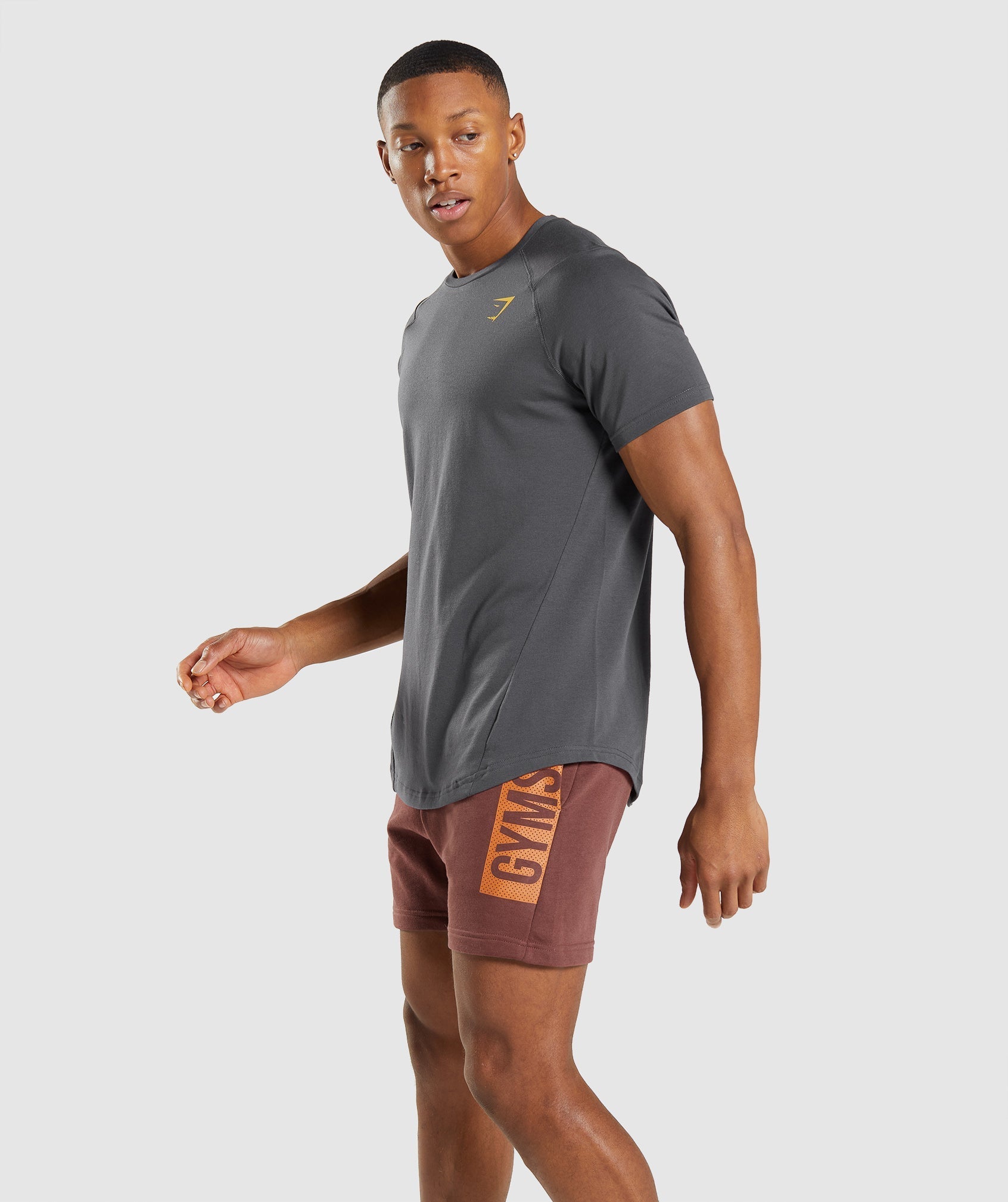 Looking to buy gymshark Onyx V1 !!!, Men's Fashion, Activewear on