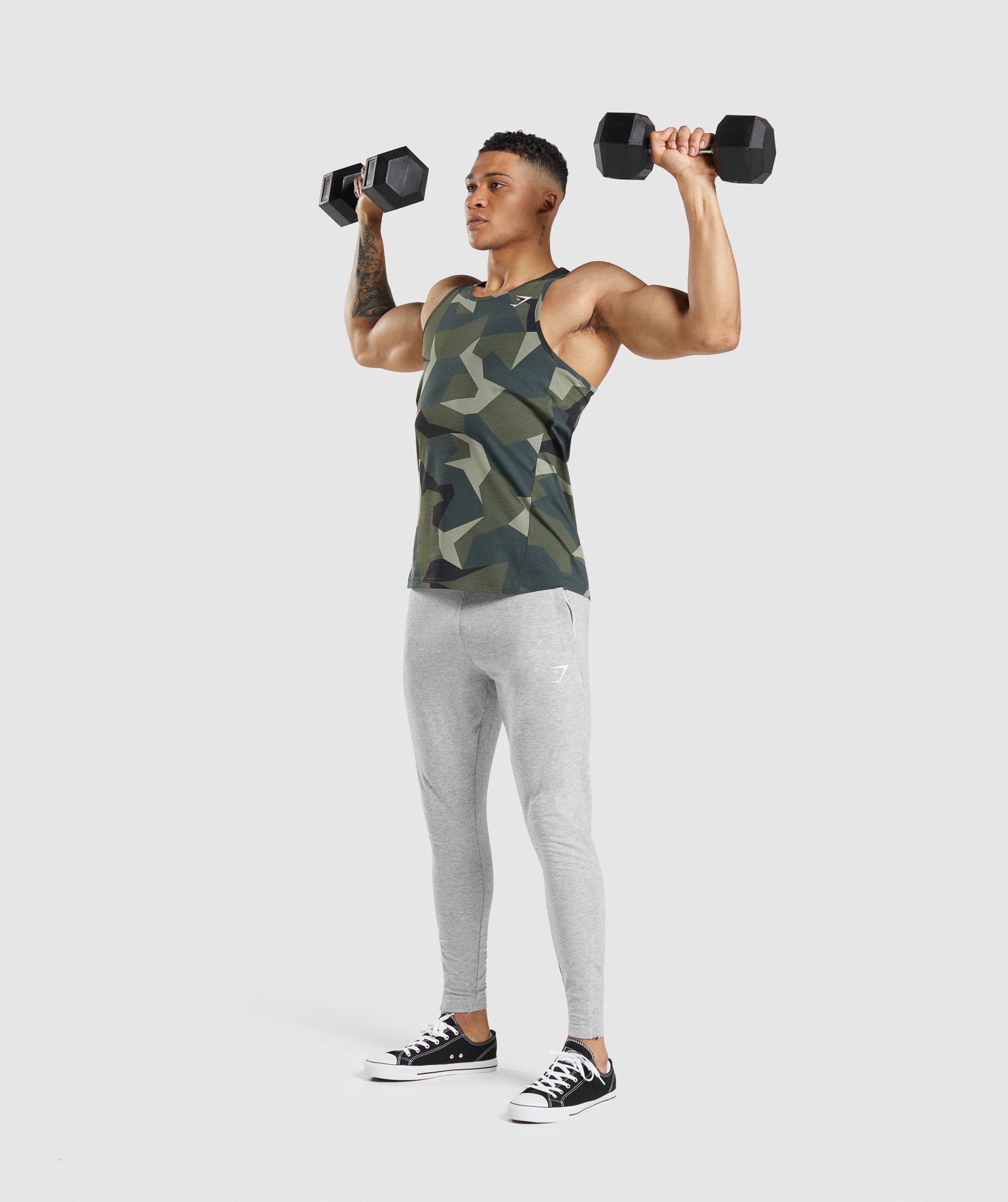 Critical tank - Dark Green. Love the cut around the shoulders and back. : r/ Gymshark