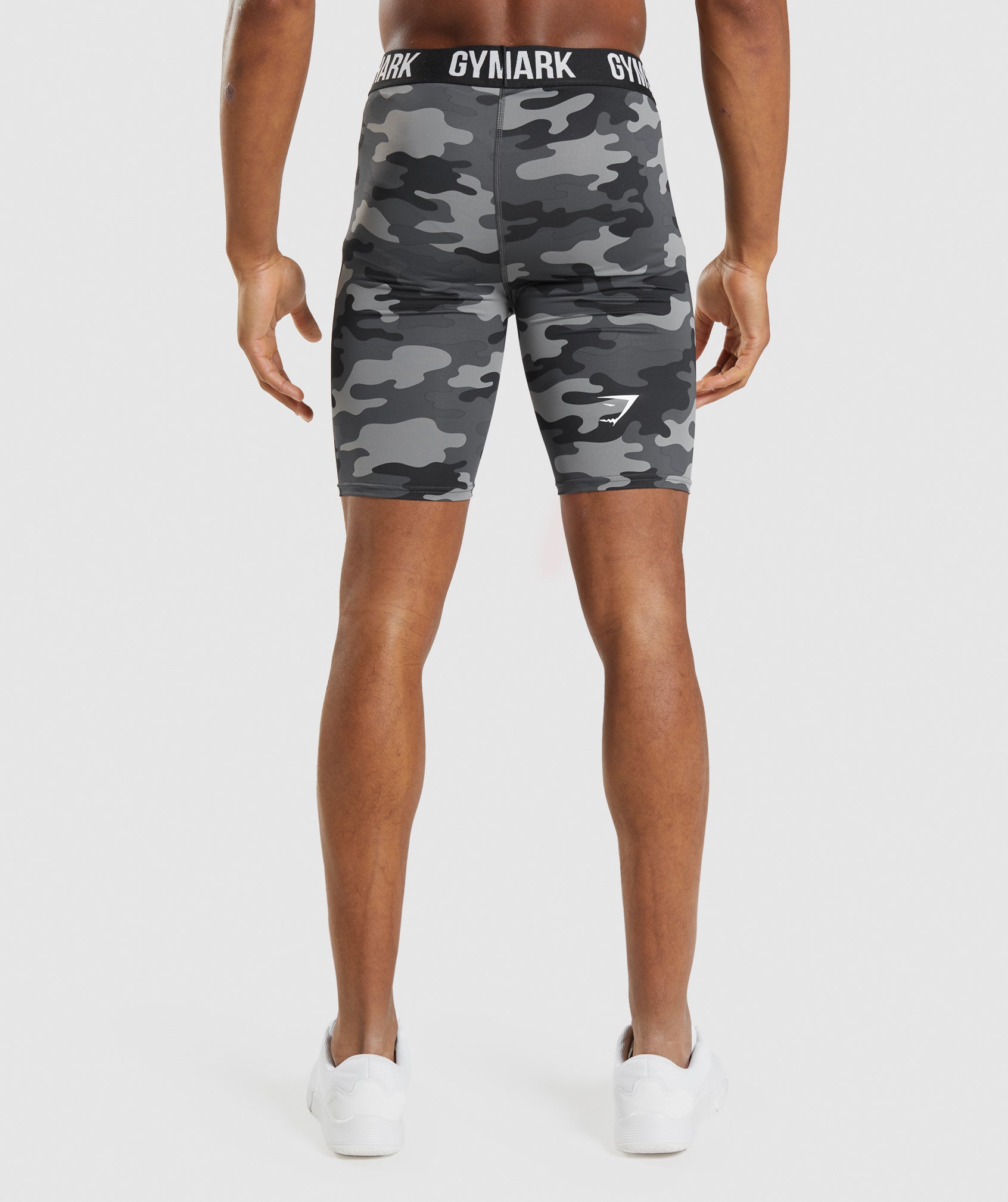 Gymshark Sport 5 Shorts - Fog Green/Black