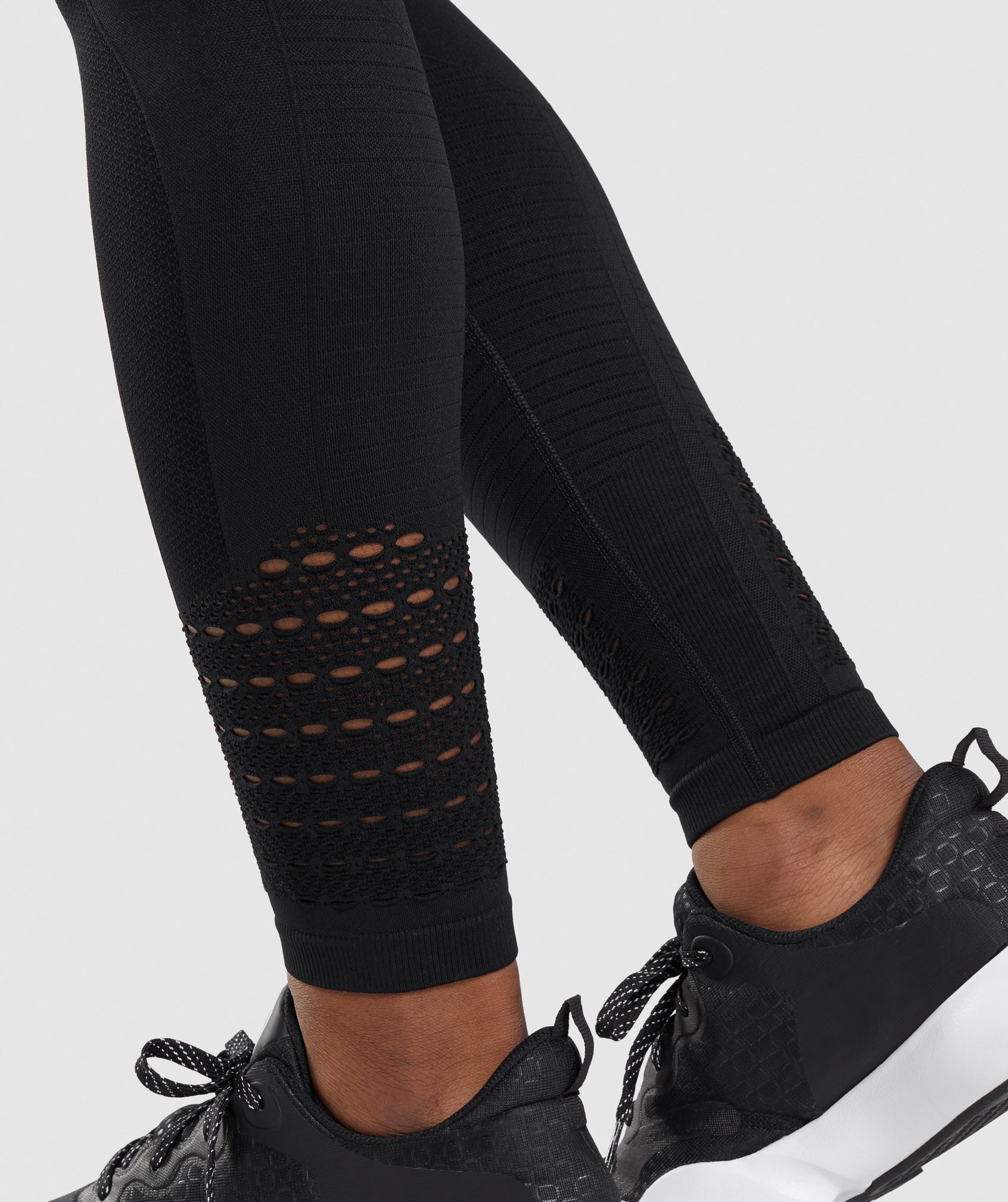 Energy Seamless Leggings in Black - view 6